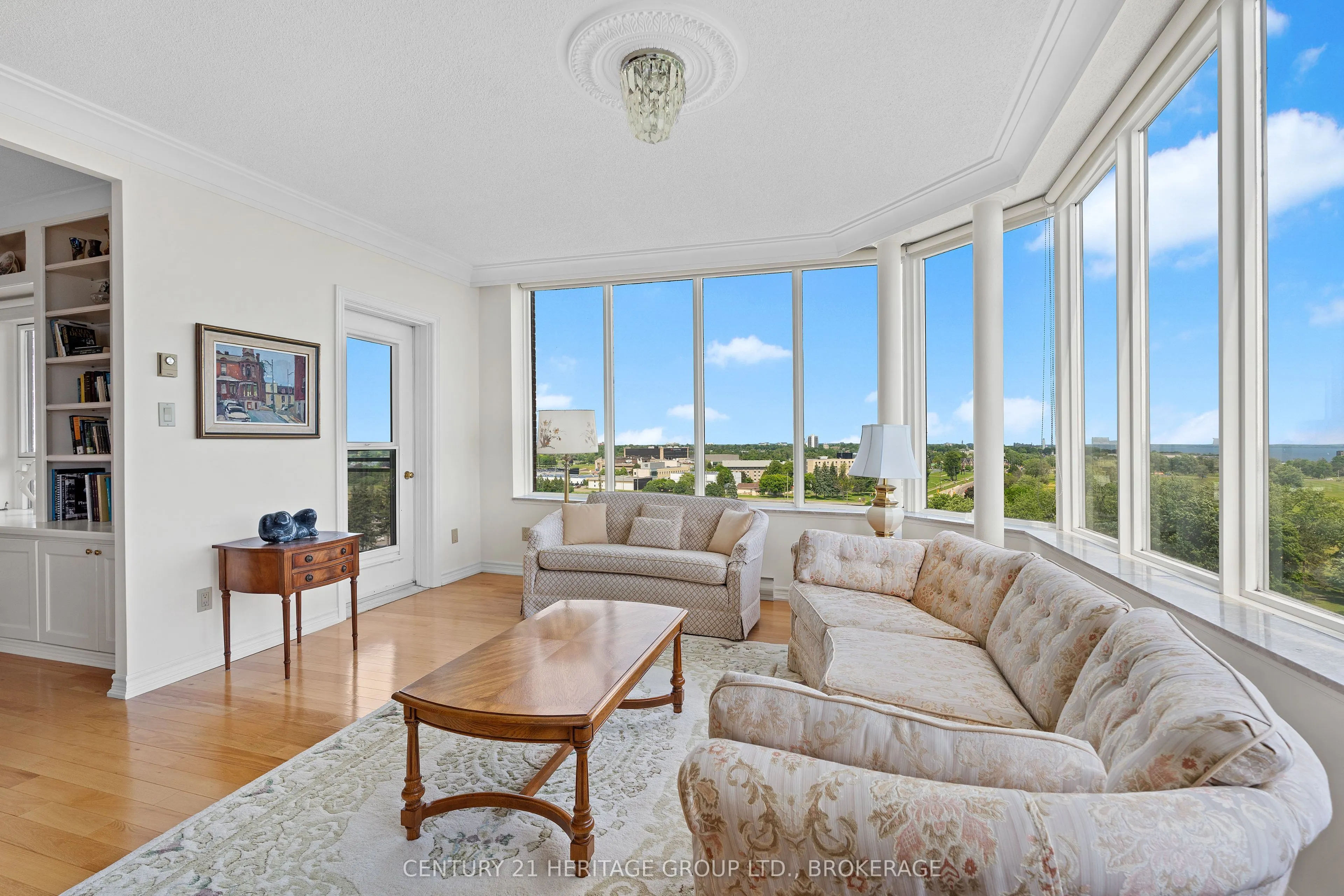 1000 King Street W, #1404