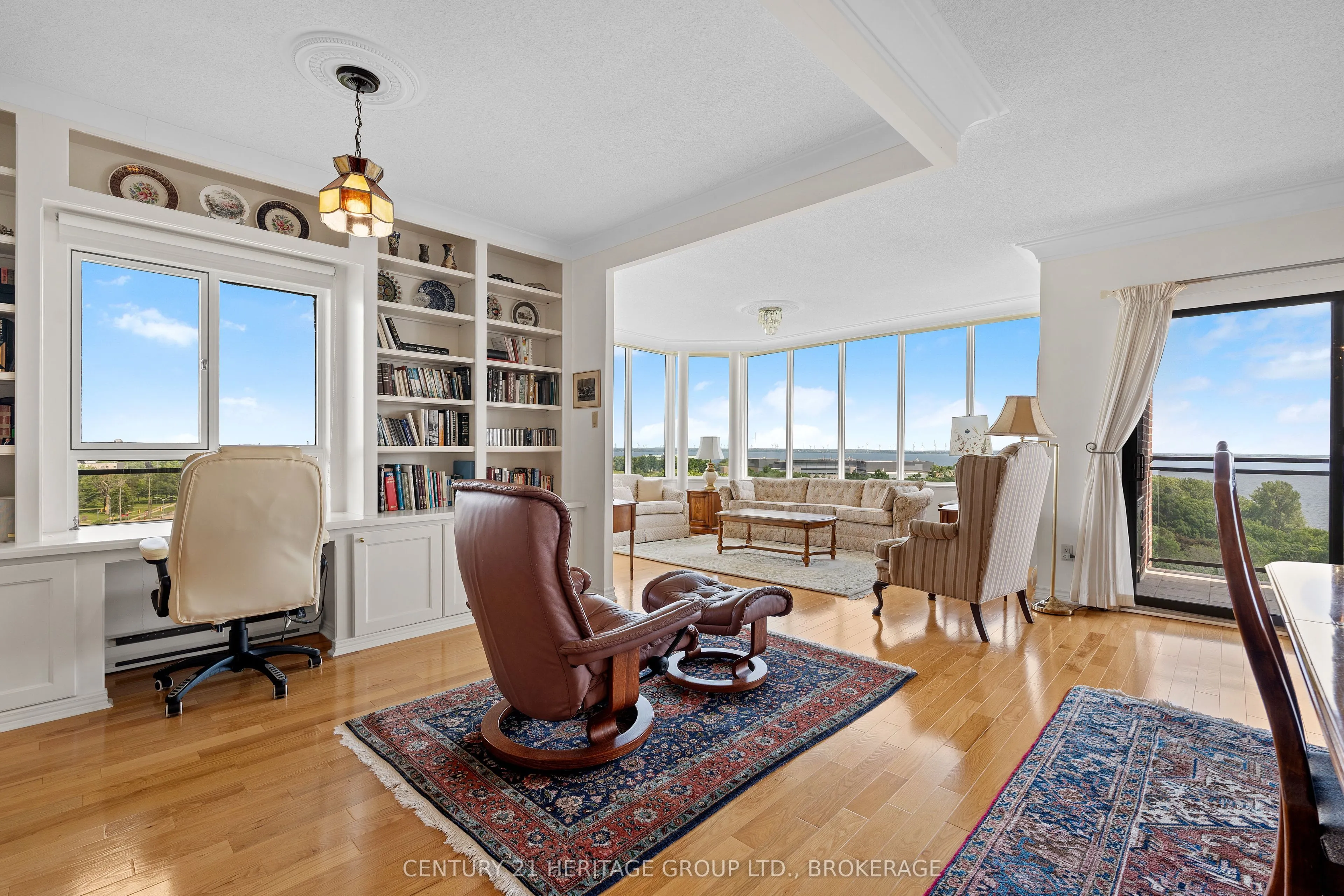 1000 King Street W, #1404