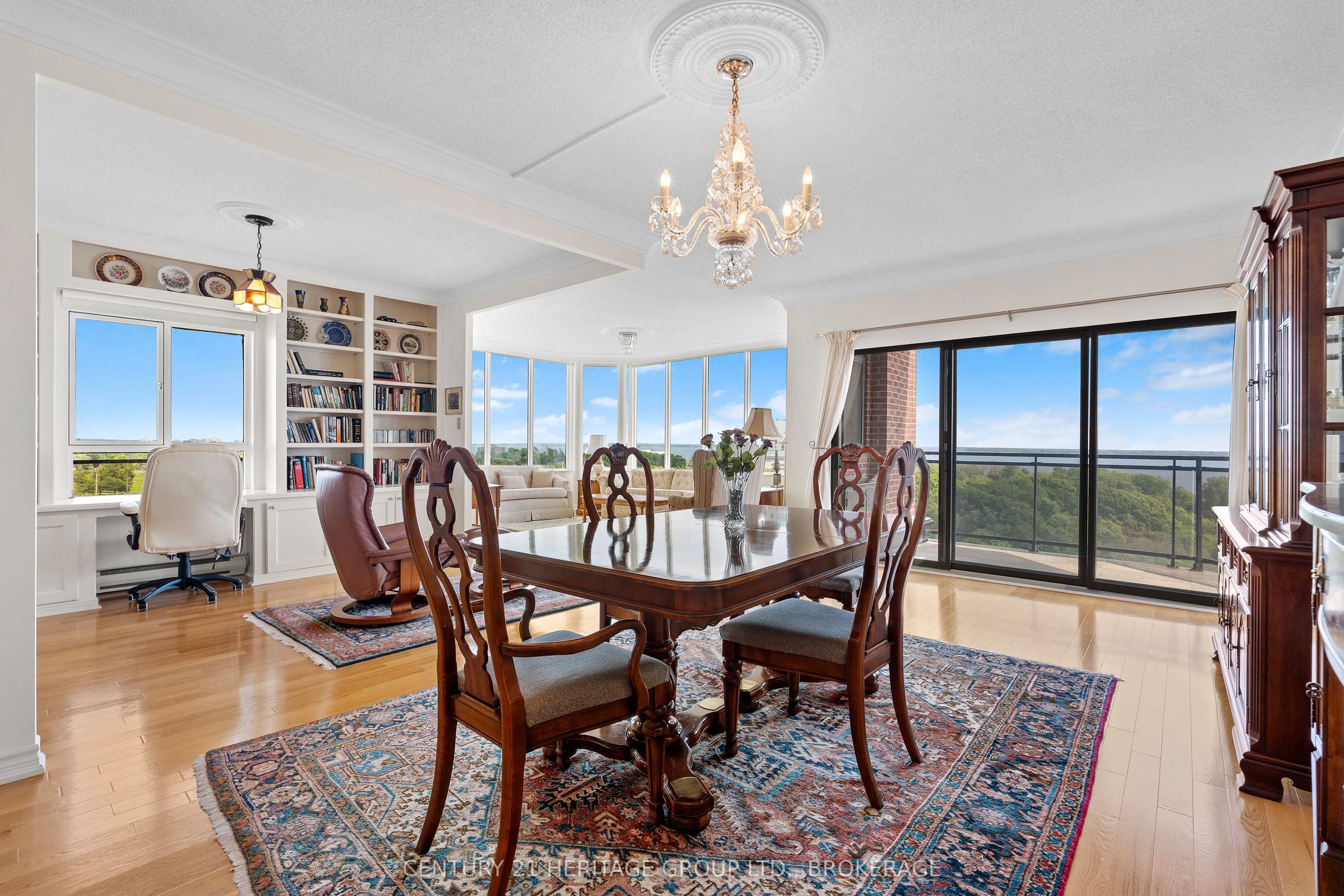 1000 King Street W, #1404