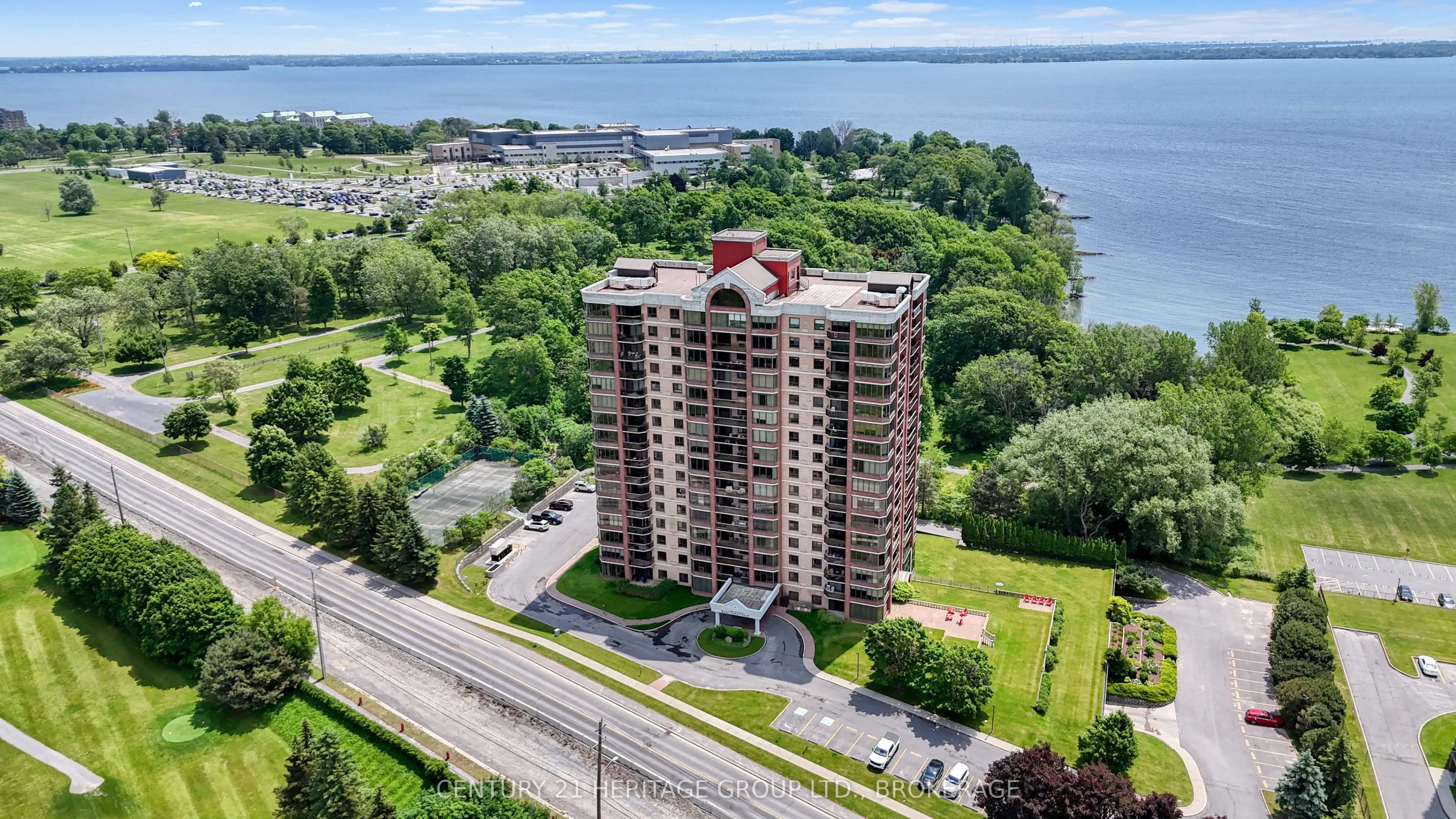 1000 King Street W, #1404
