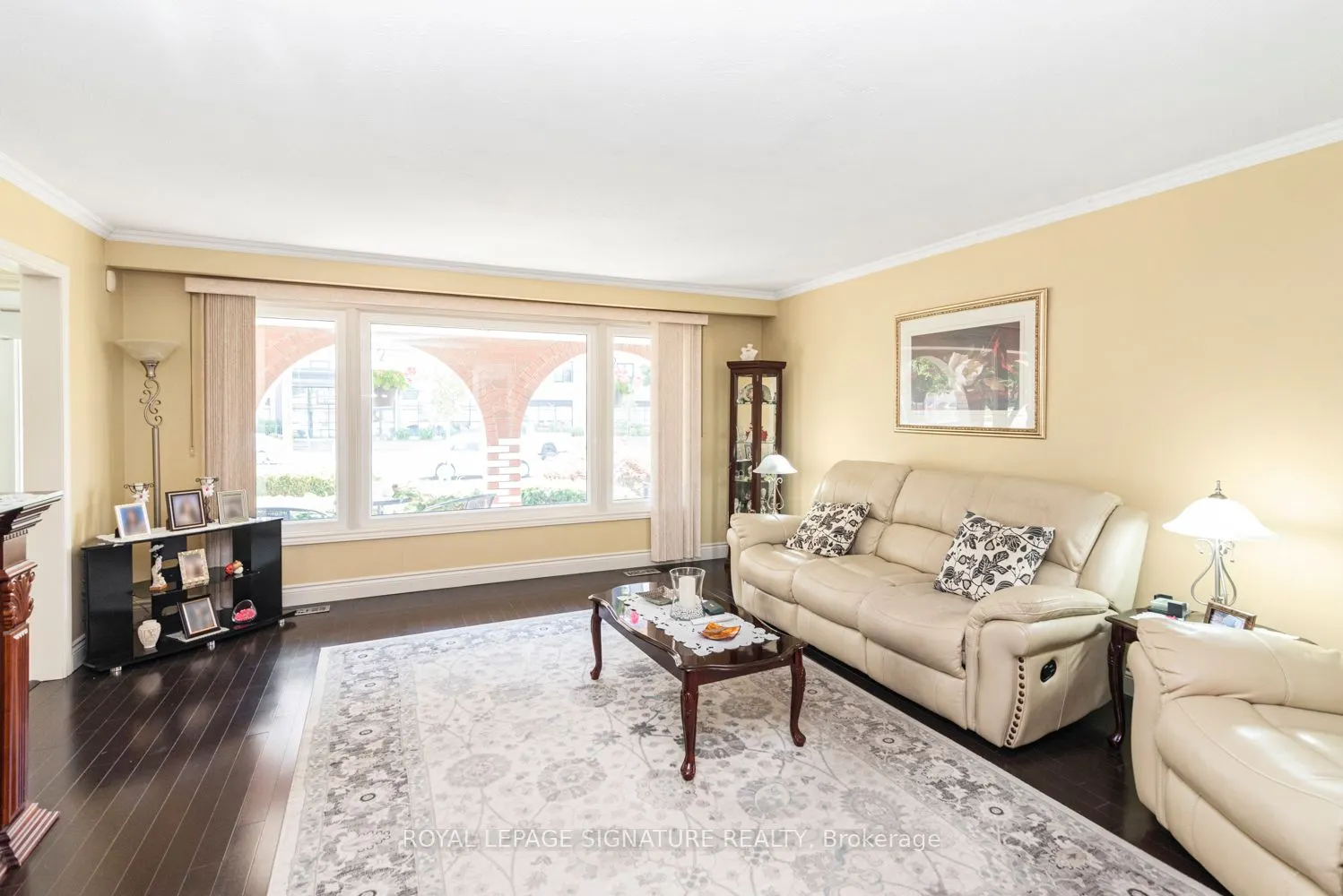 58 Centennial Parkway S