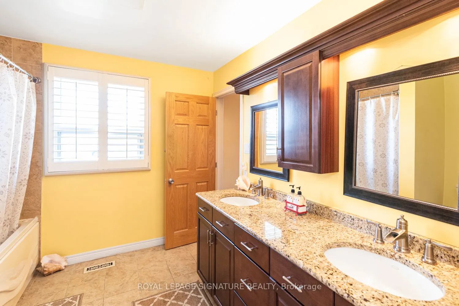 58 Centennial Parkway S