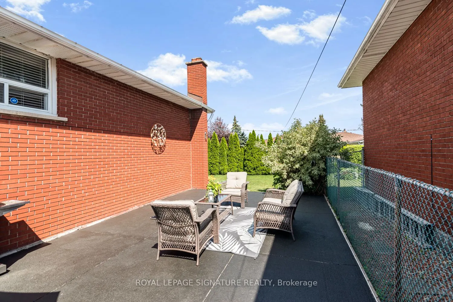 58 Centennial Parkway S