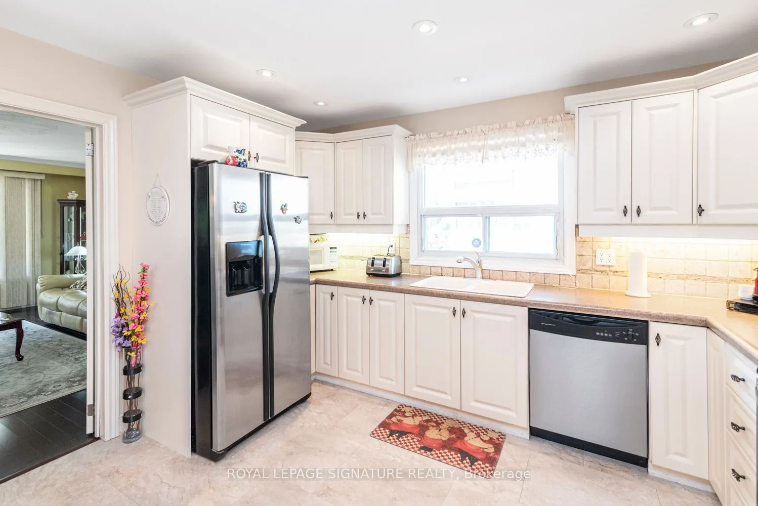 58 Centennial Parkway S