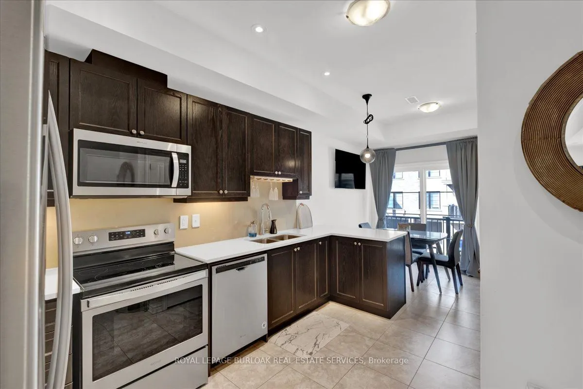 383 Dundas Street E, #26
