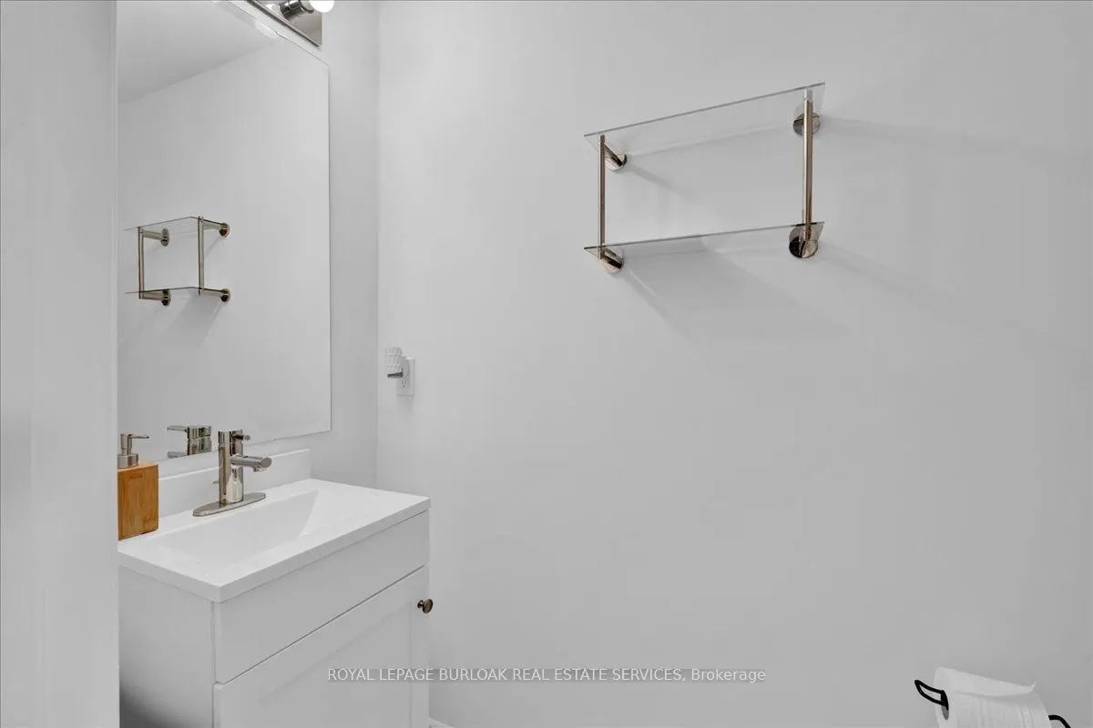 383 Dundas Street E, #26