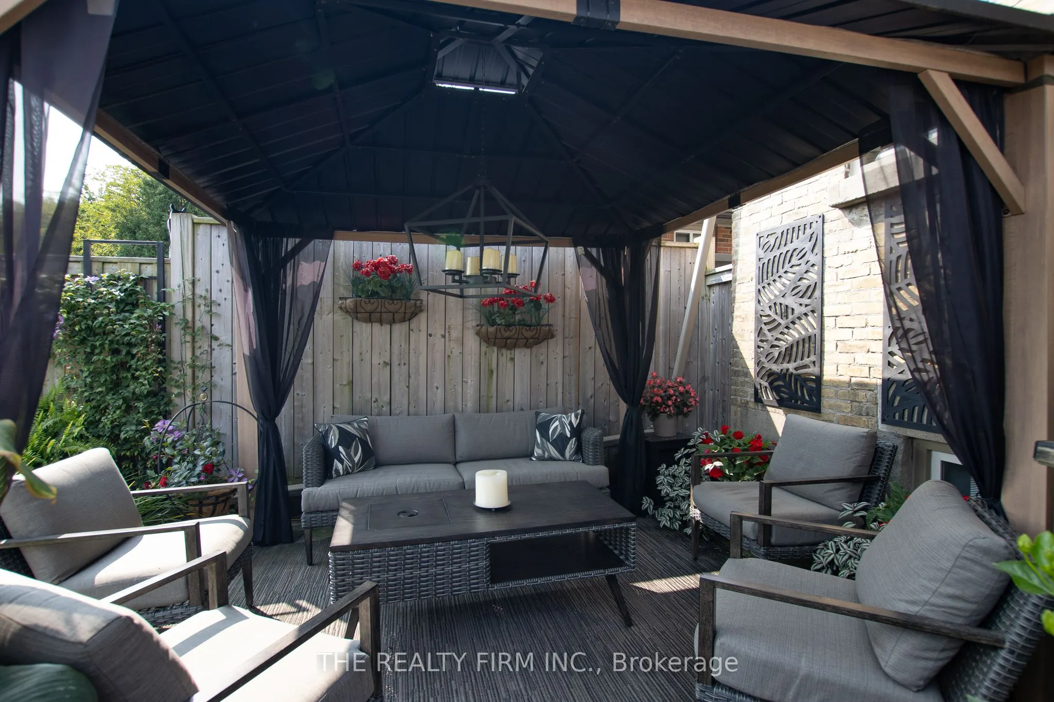 428 Saul Street