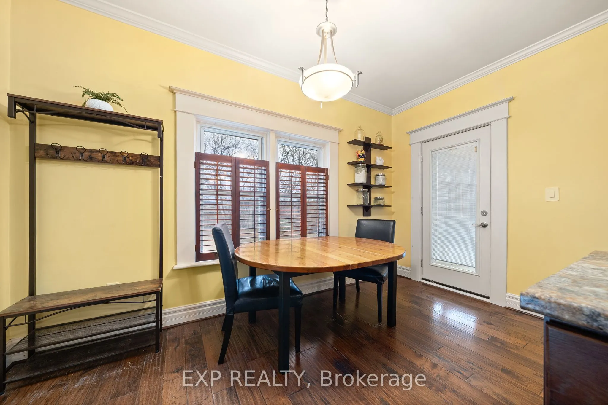 8 McGill Street
