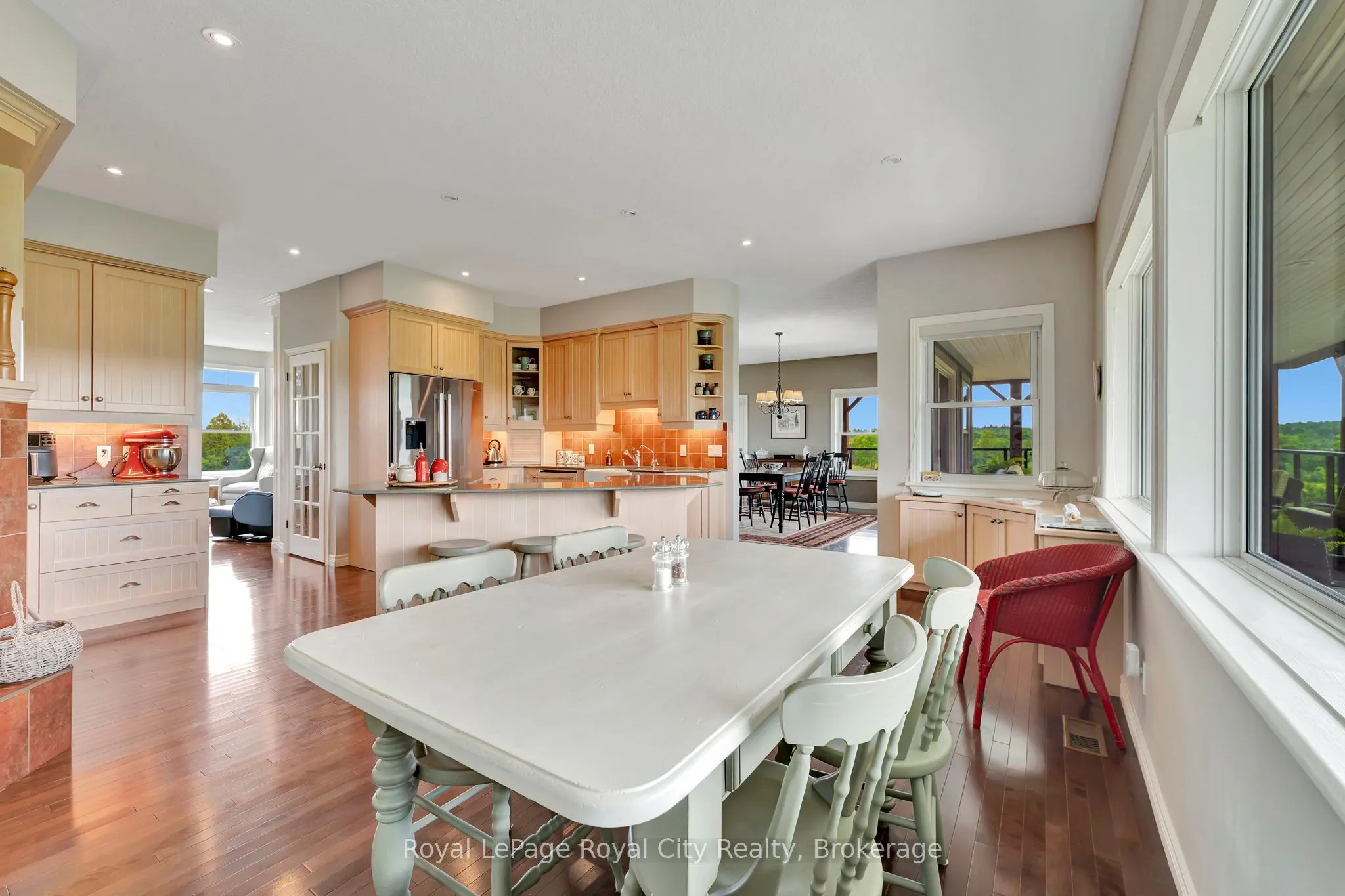 7122 Gore Road