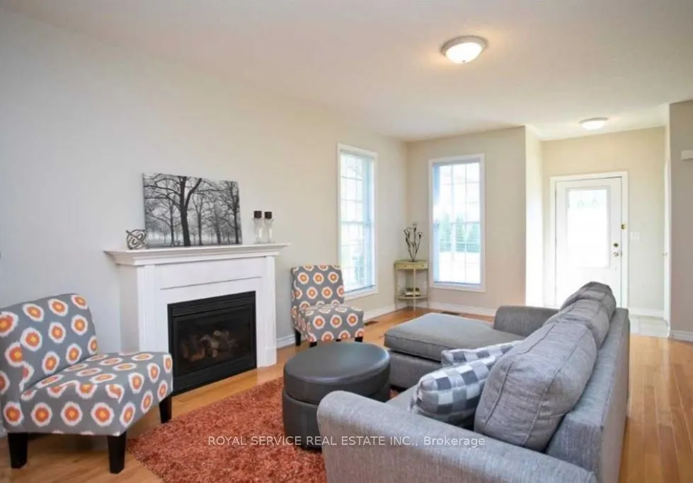 300 D'arcy Street, #201