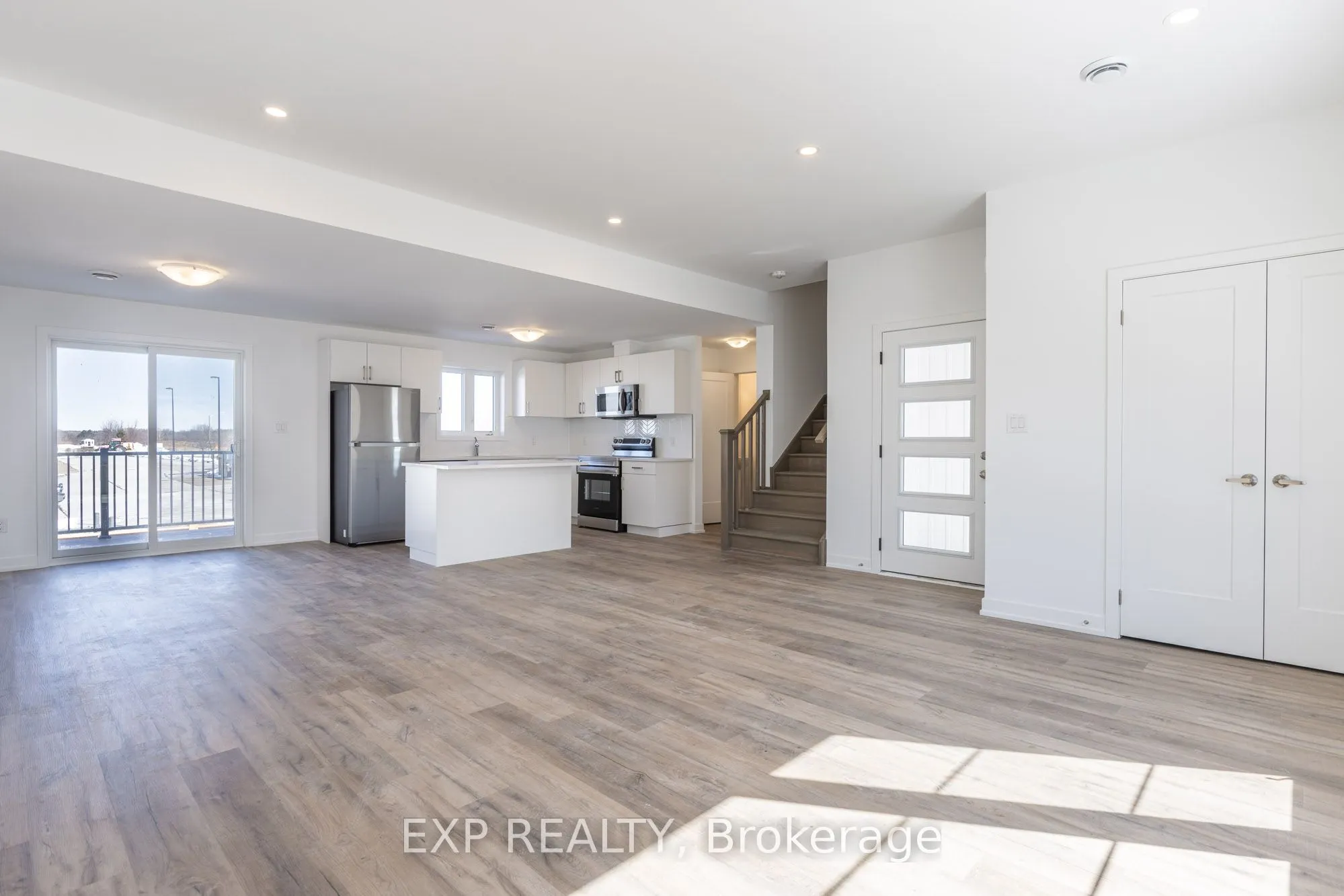 4263 Fourth Avenue, #821