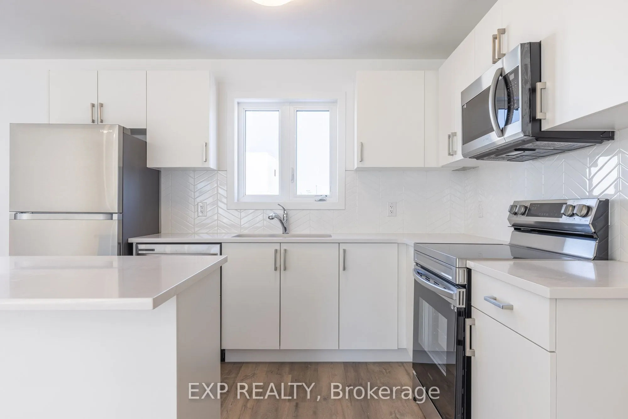 4263 Fourth Avenue, #821