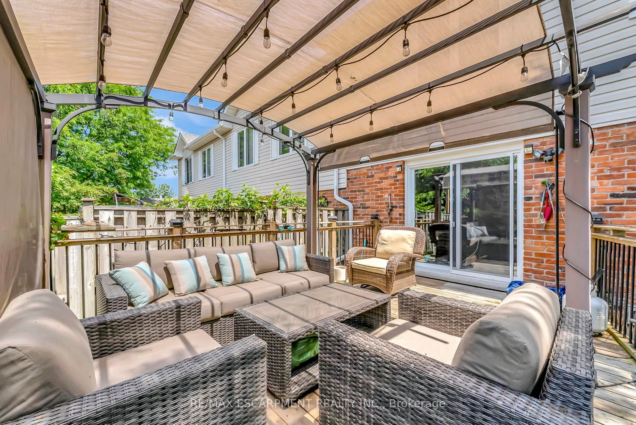 20 Meadowlands Boulevard, #14