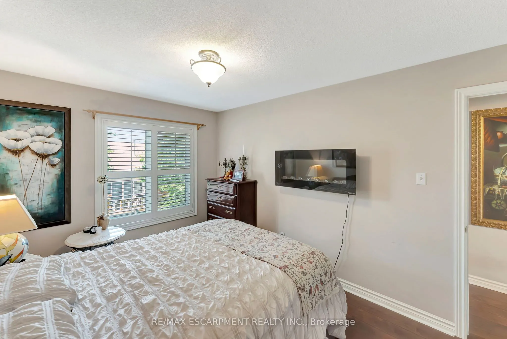20 Meadowlands Boulevard, #14