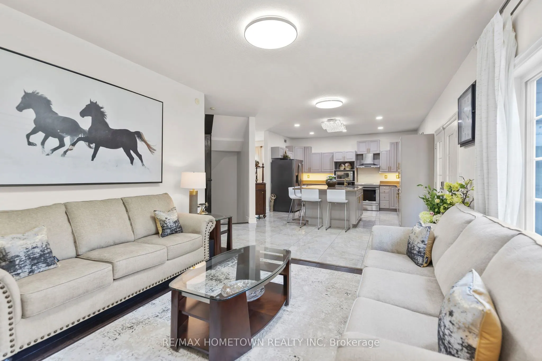 1020 Crestwood Drive