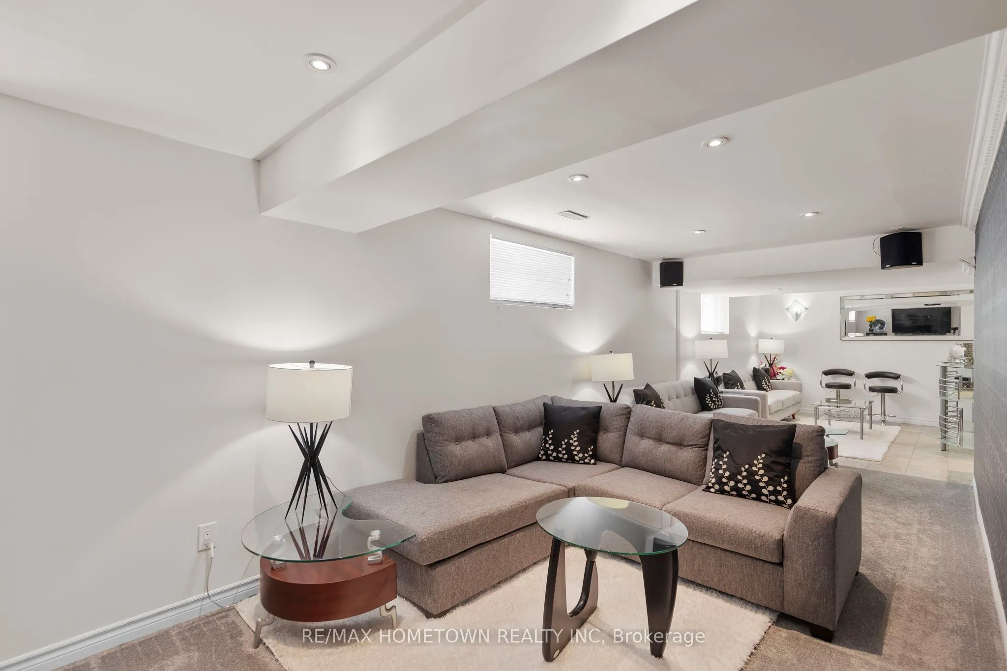 1020 Crestwood Drive