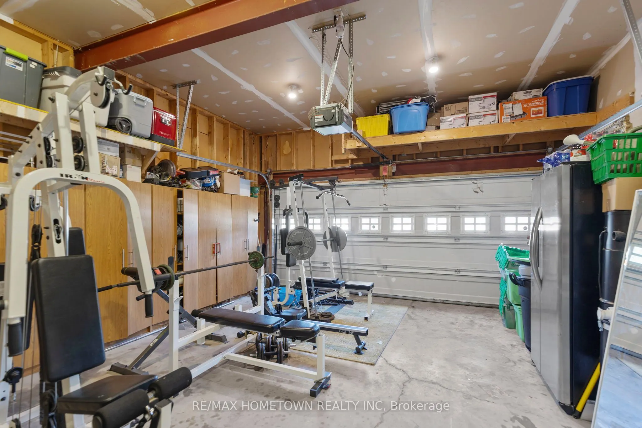 1020 Crestwood Drive