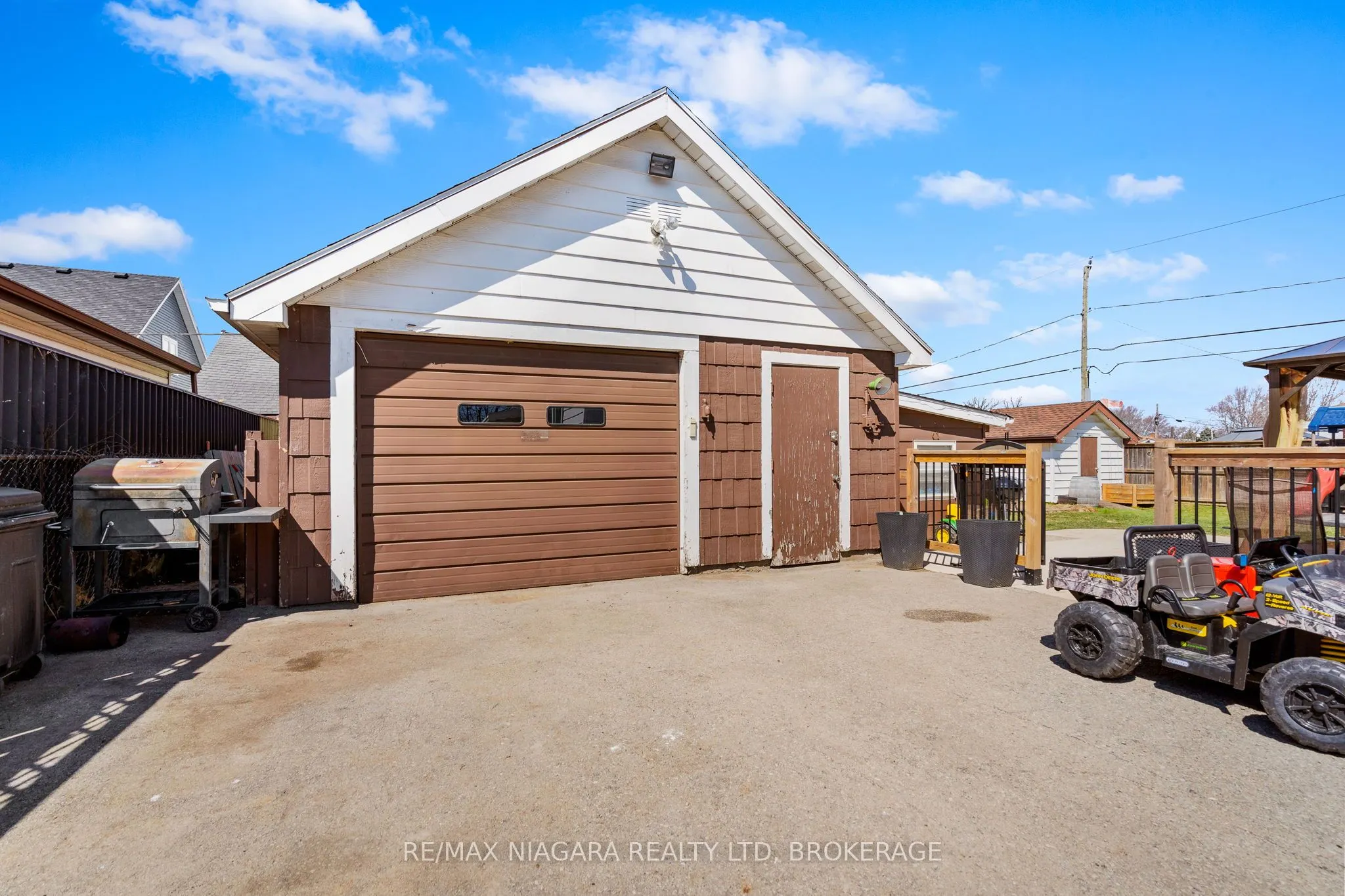 201 Knoll Street