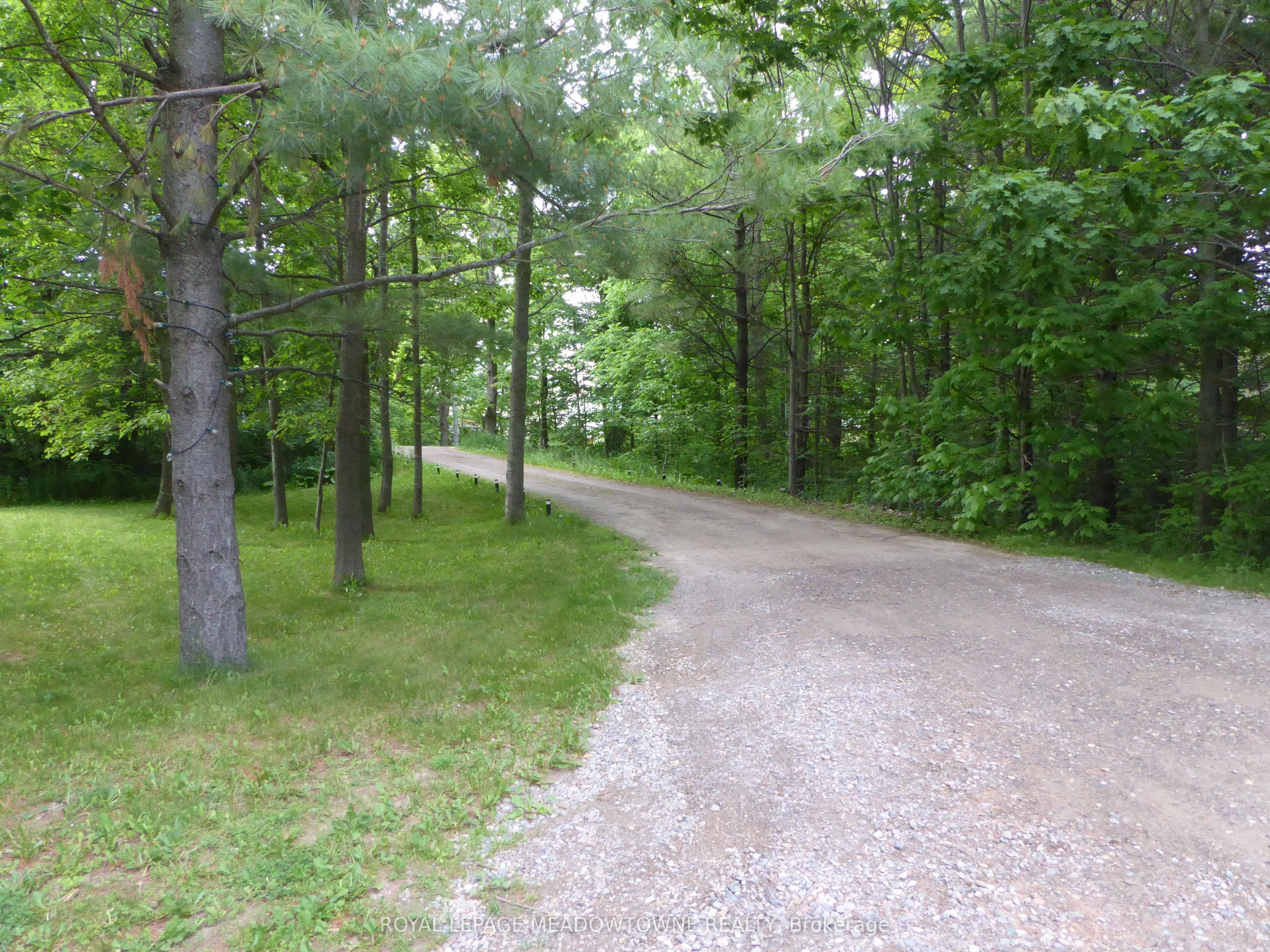 9341 Sideroad 9