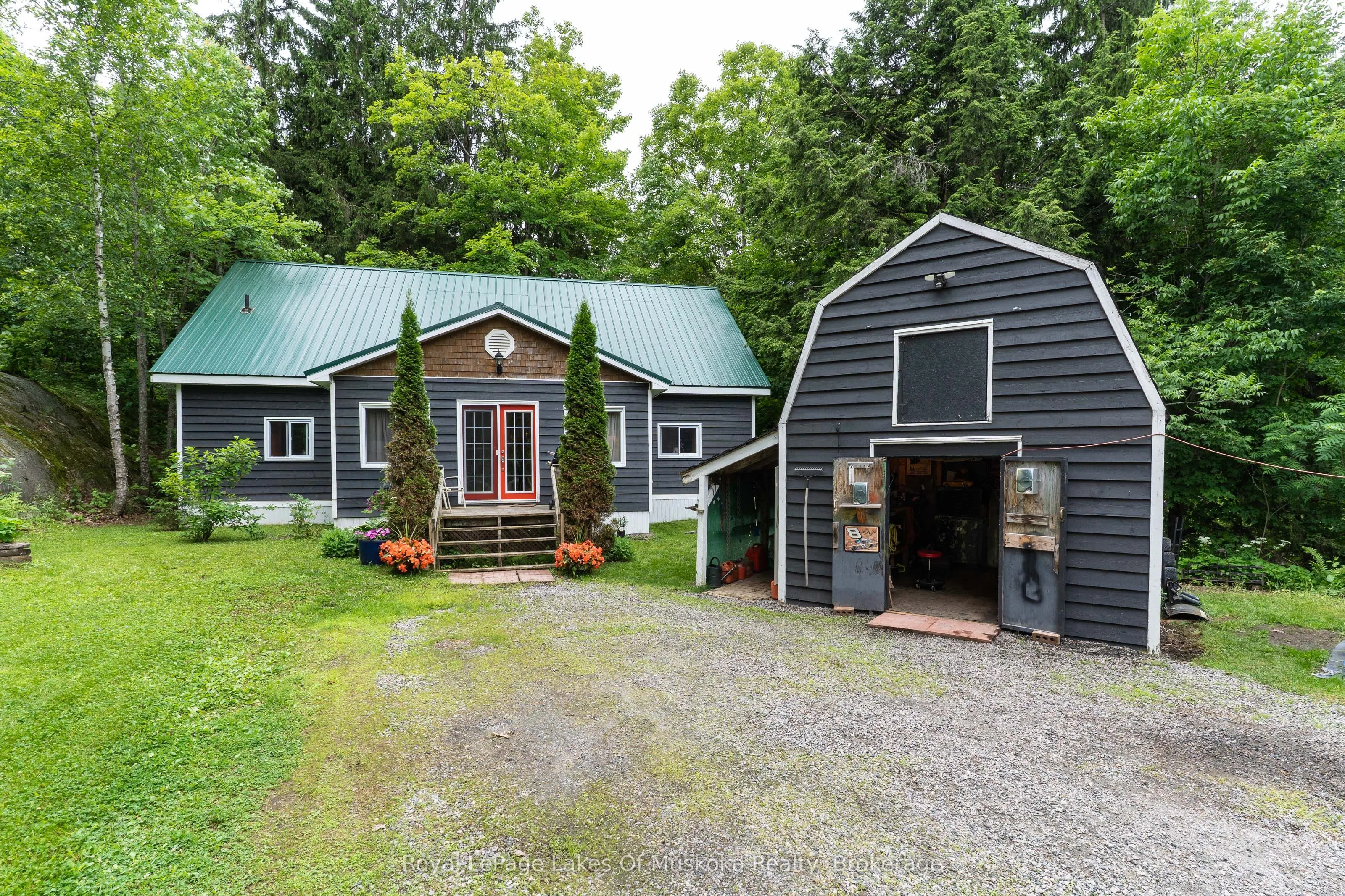 2709 Muskoka District 118 Road W