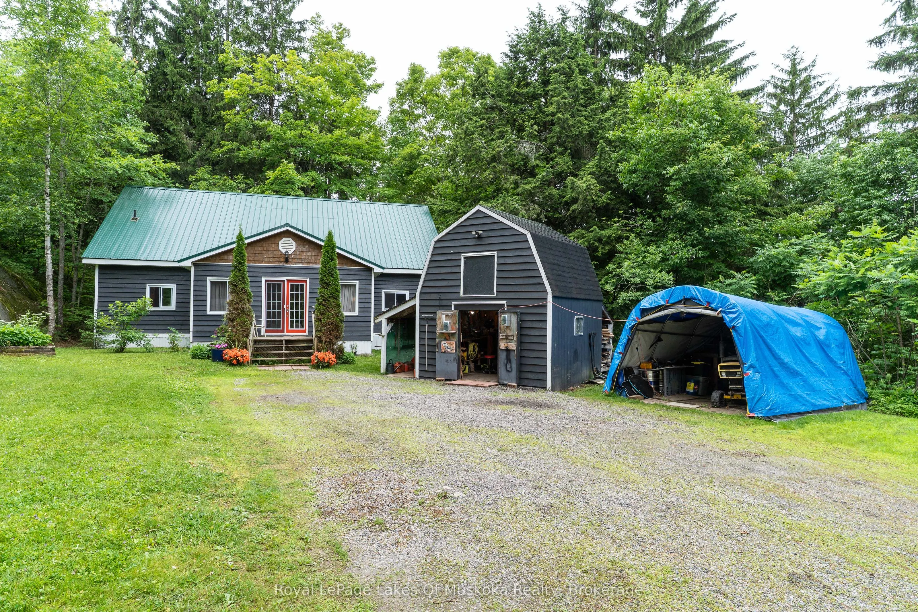 2709 Muskoka District 118 Road W