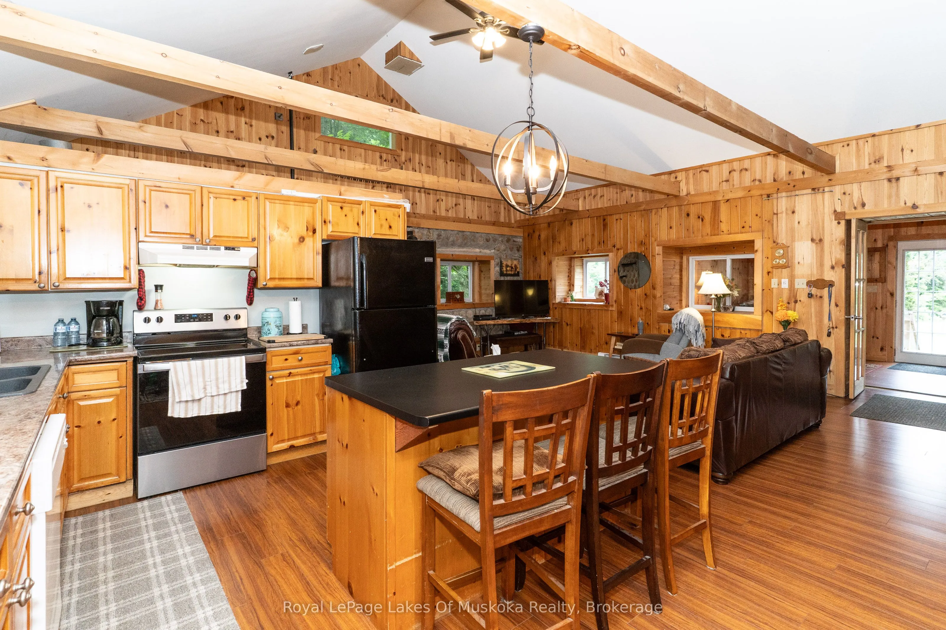 2709 Muskoka District 118 Road W