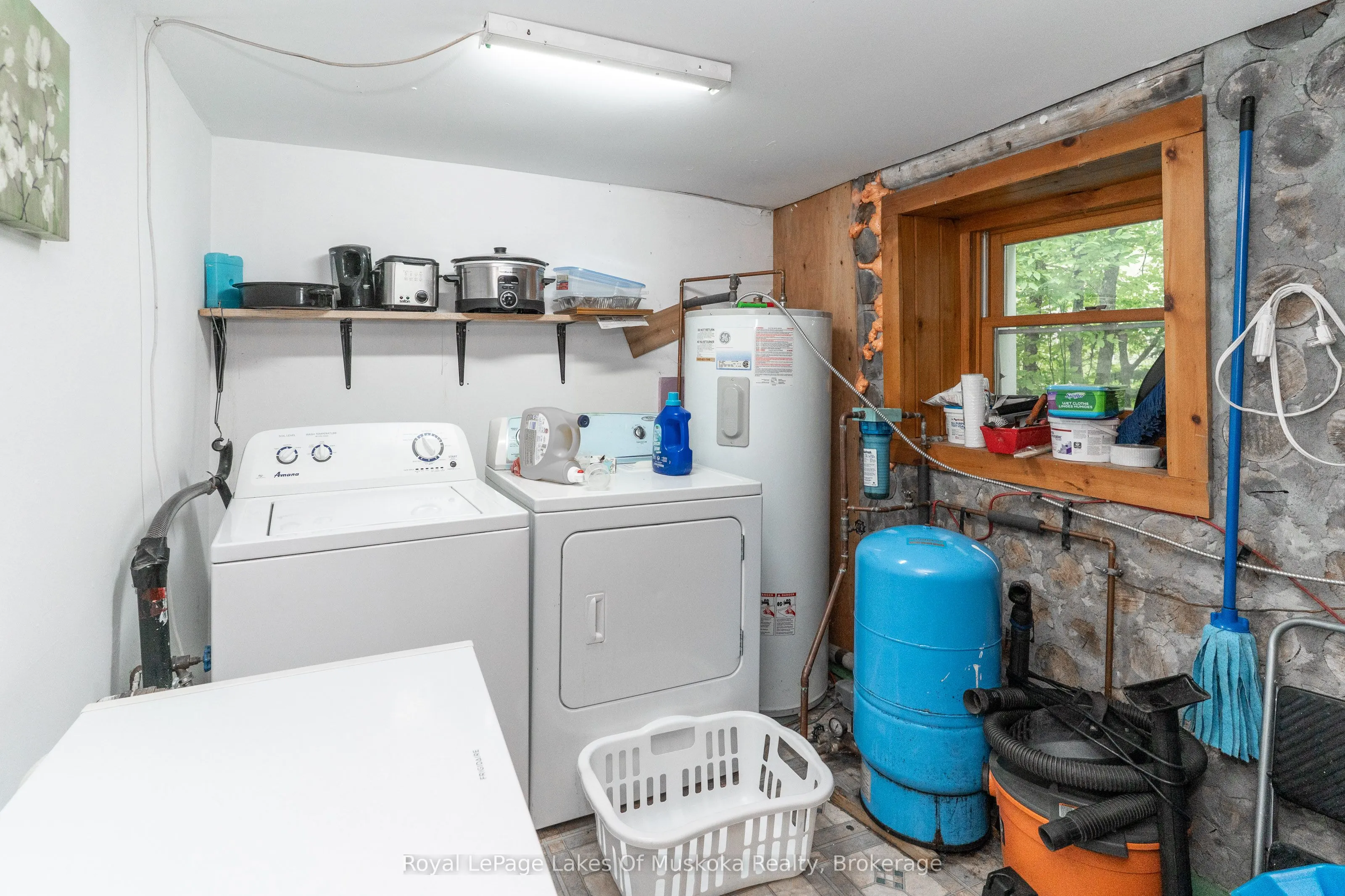 2709 Muskoka District 118 Road W