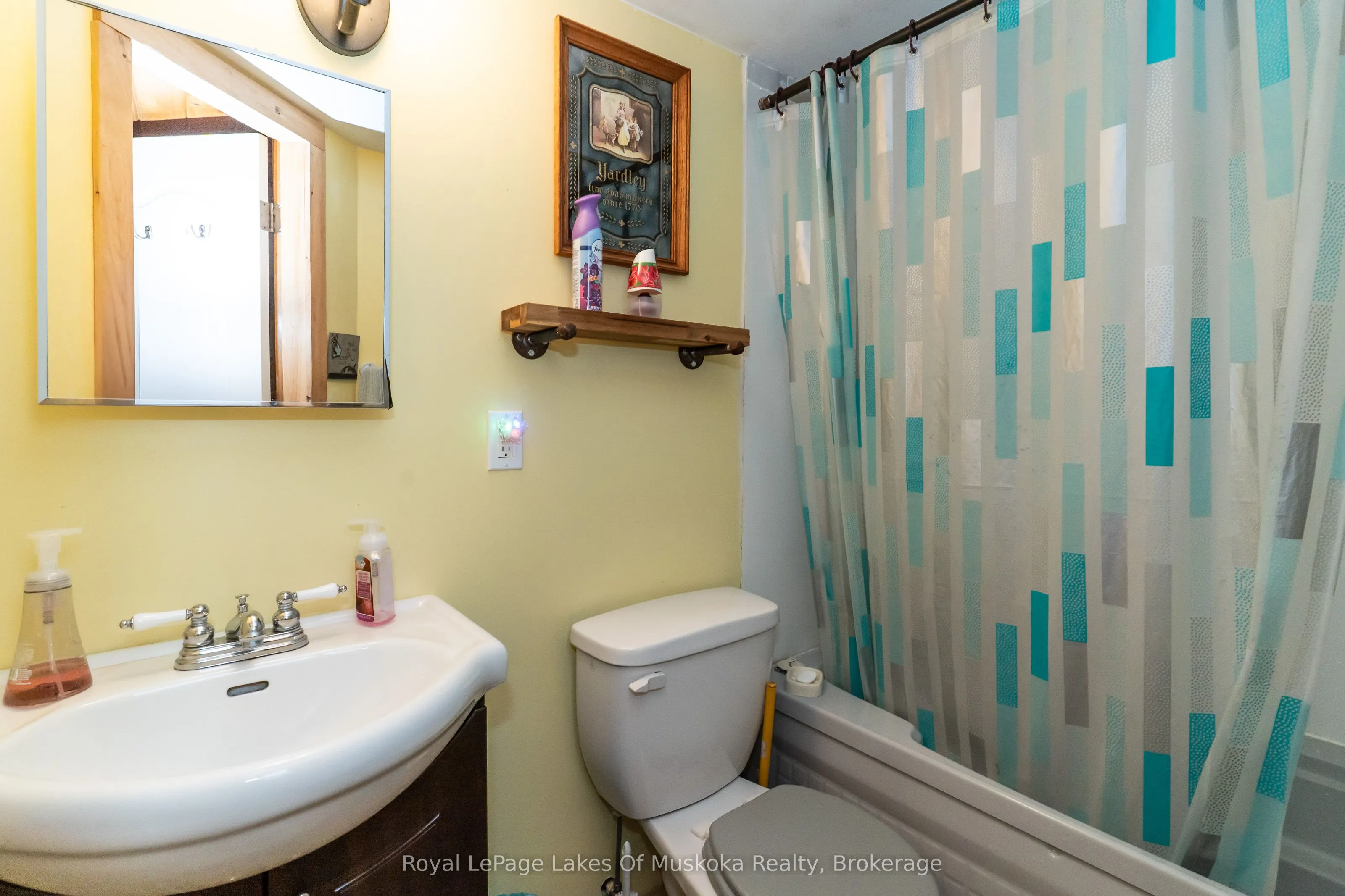 2709 Muskoka District 118 Road W
