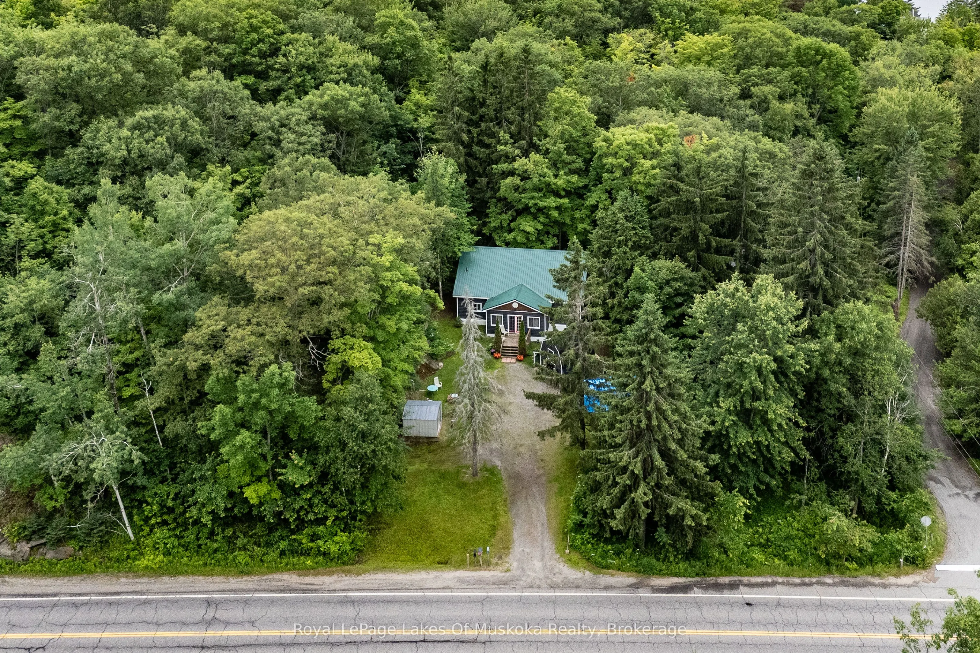 2709 Muskoka District 118 Road W