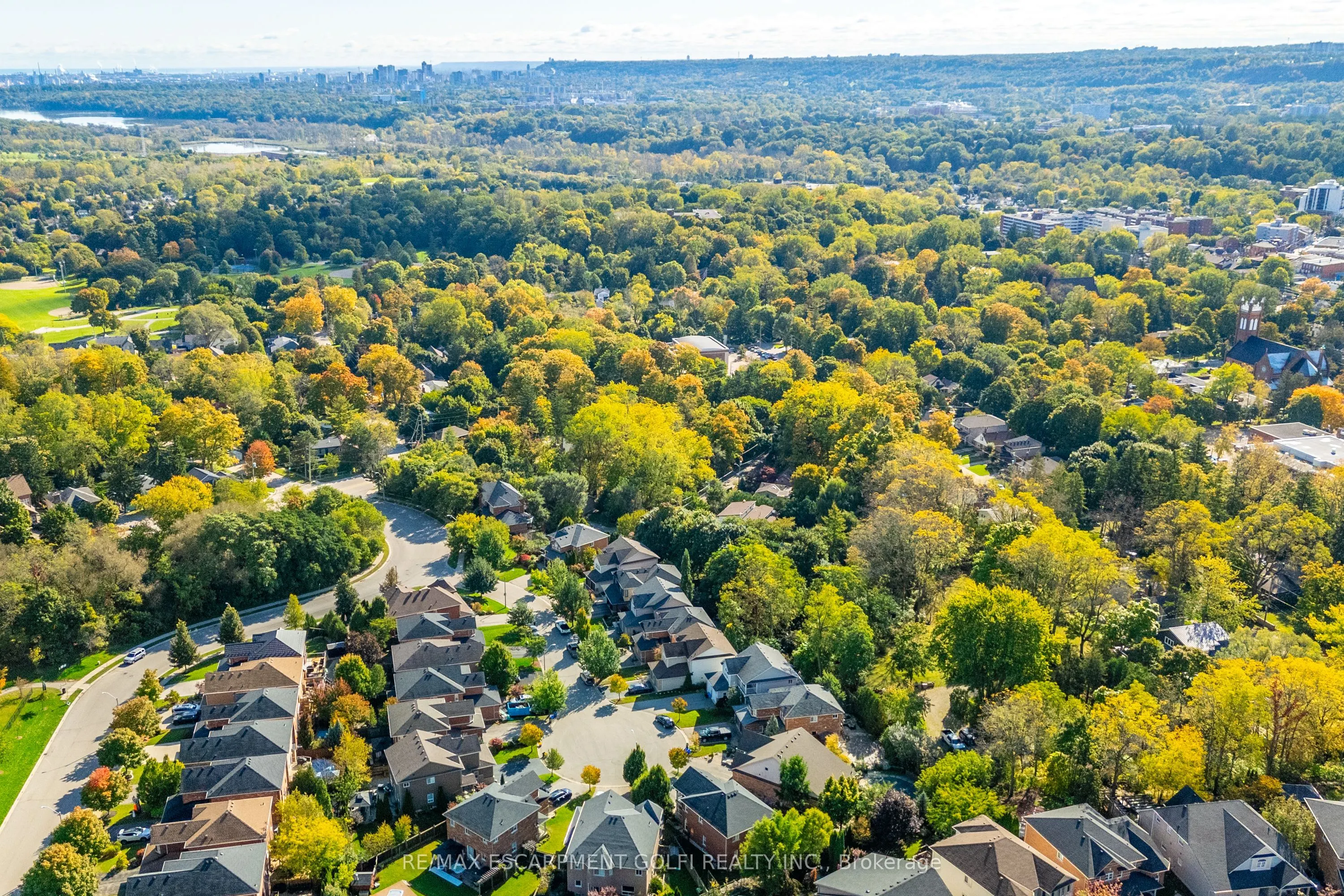 43 Woodlawn Court