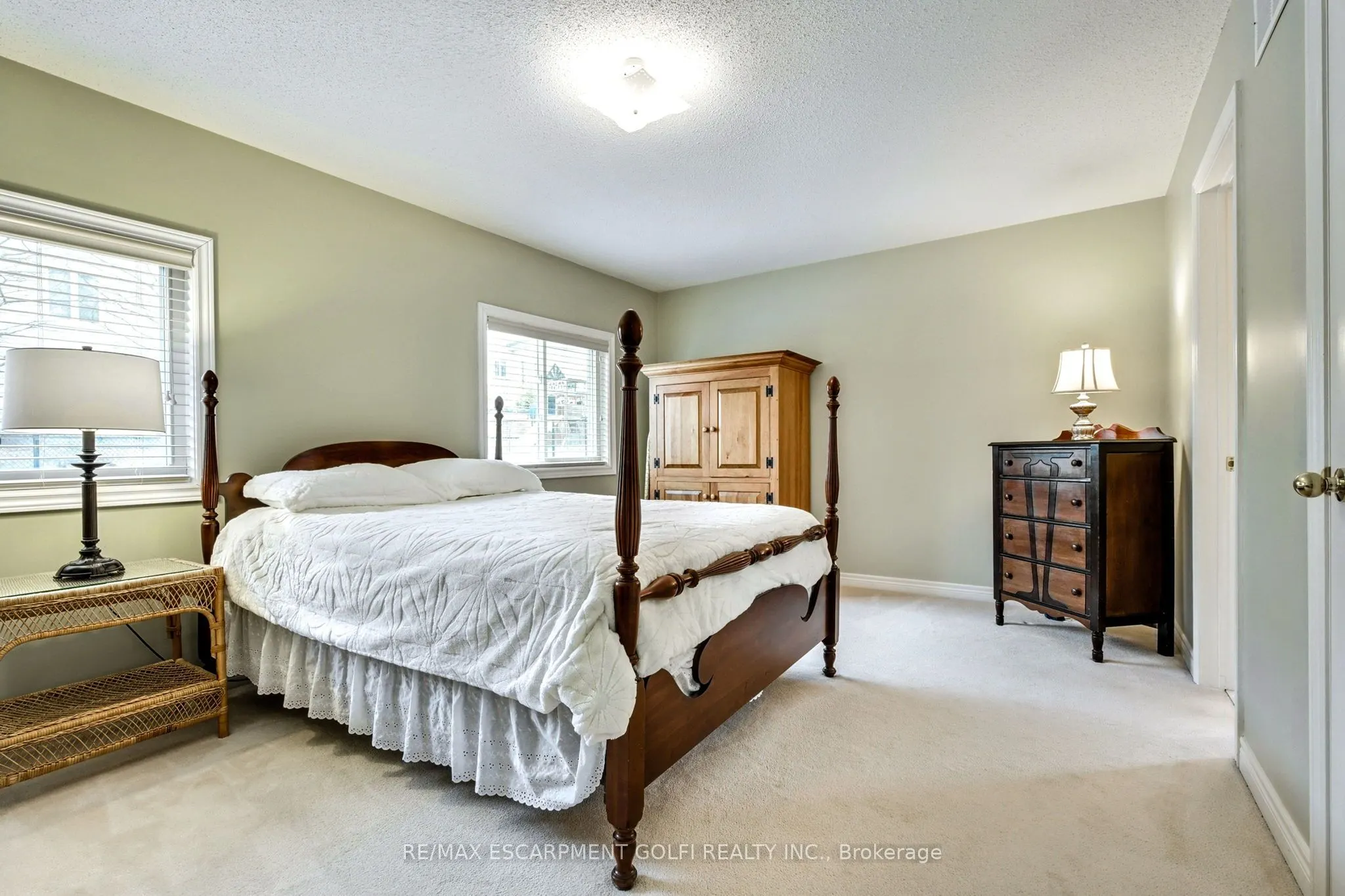 43 Woodlawn Court