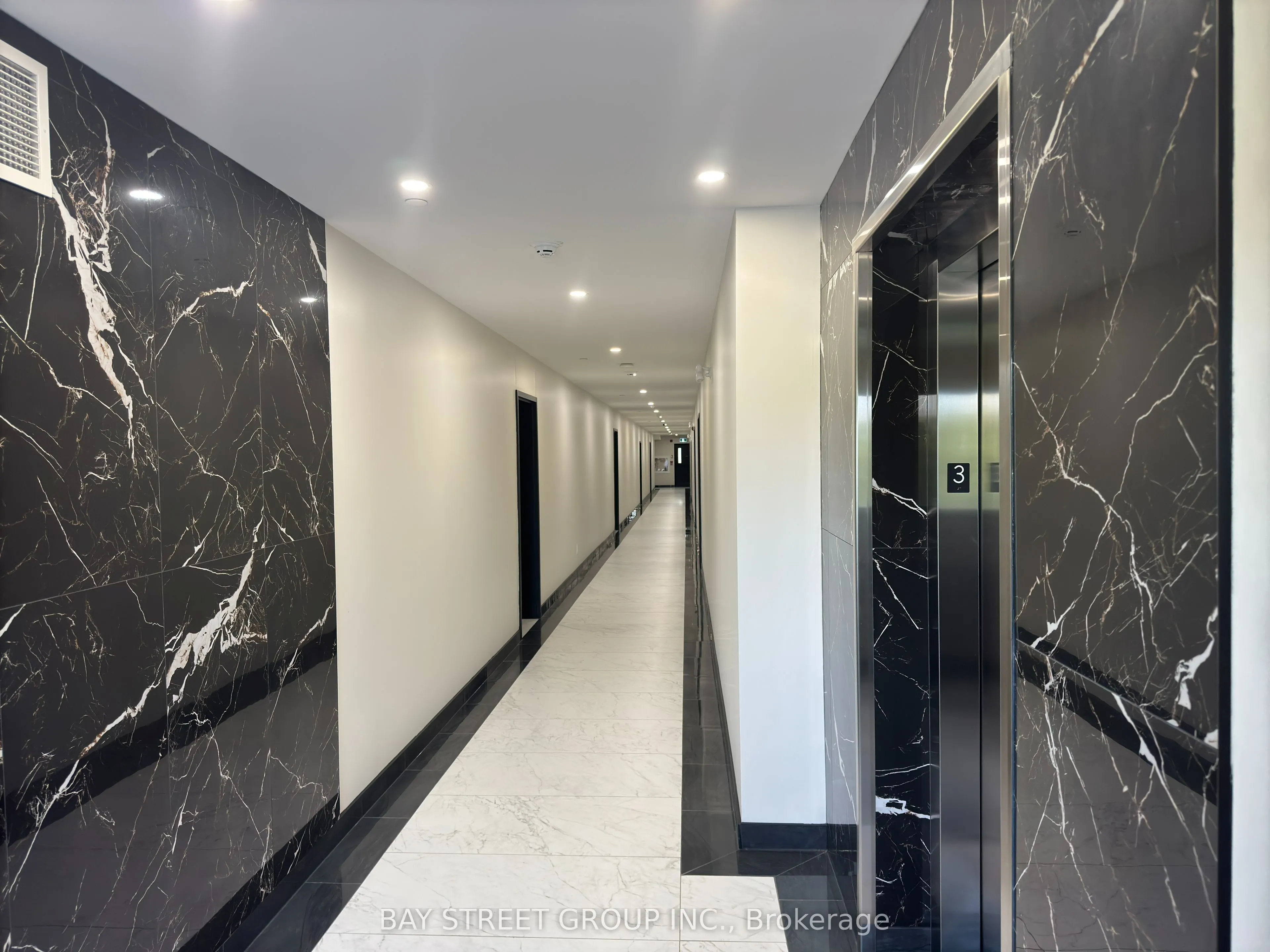 755 Grand Marais E Road, #303