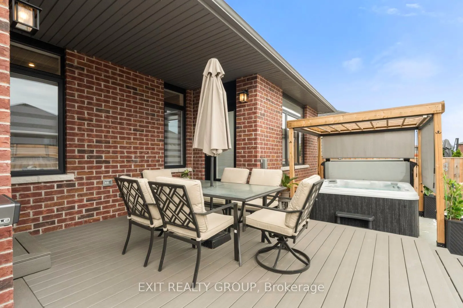 86 Essex Drive