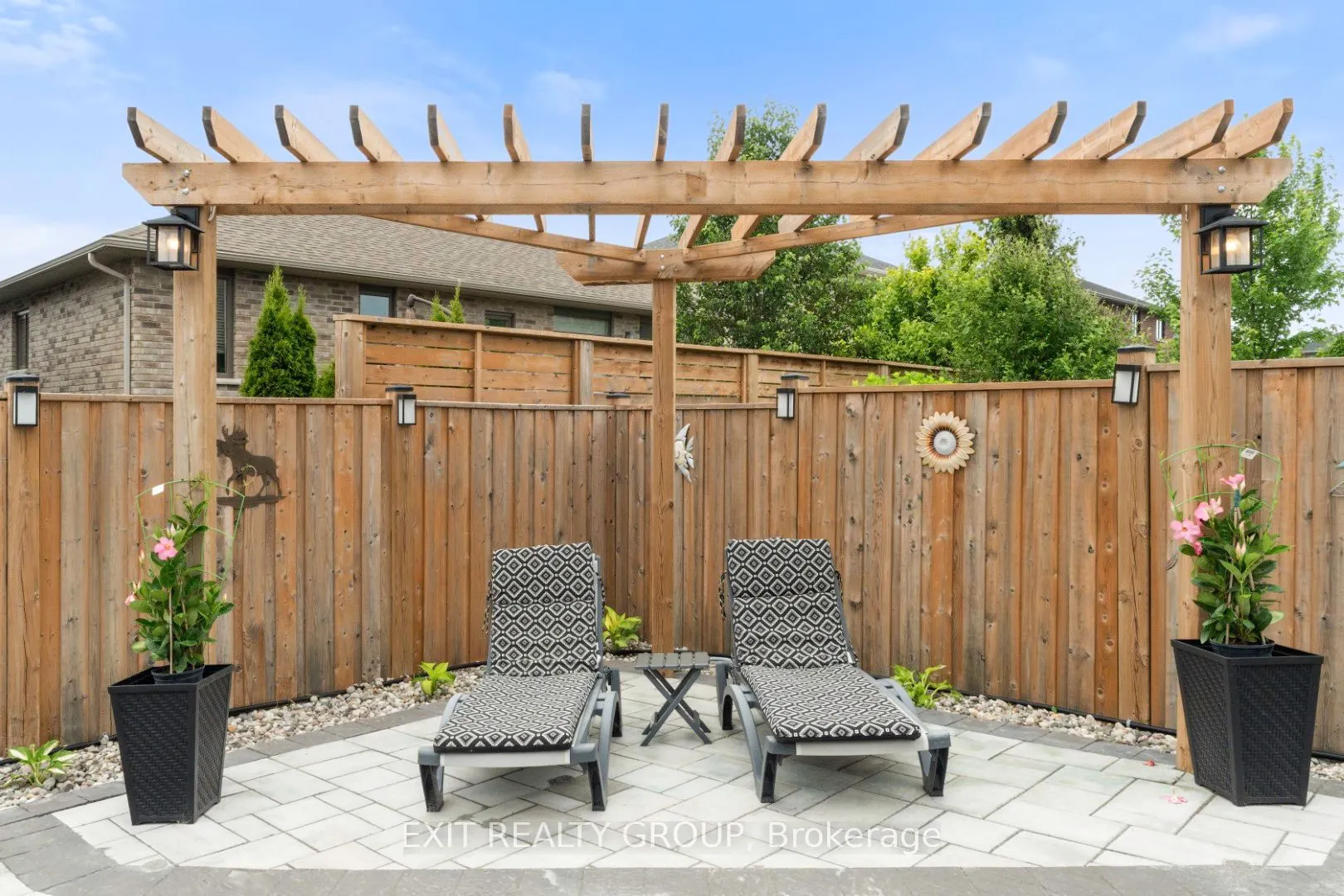 86 Essex Drive