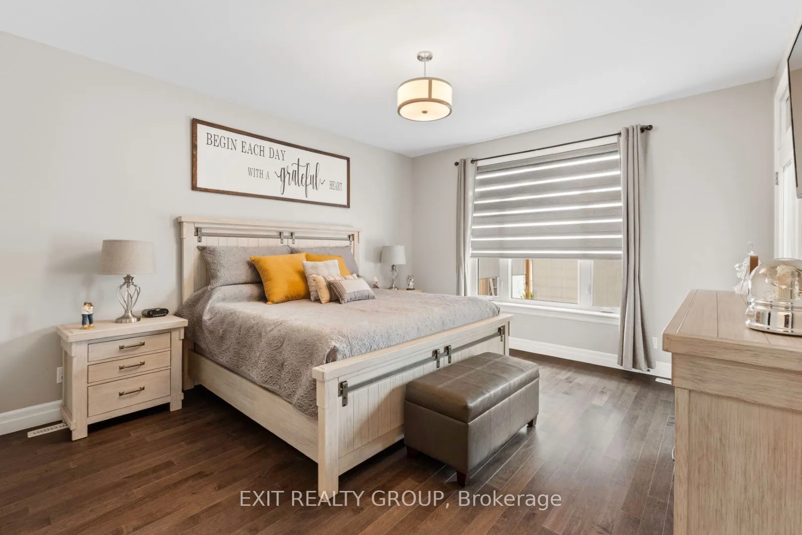 86 Essex Drive