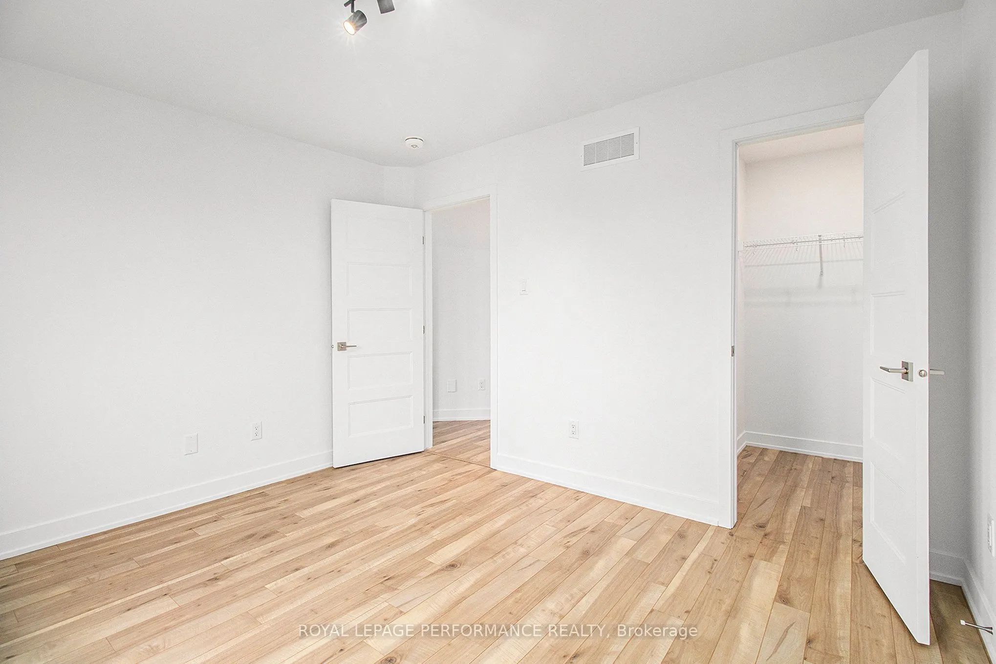 76 RUTILE Street
