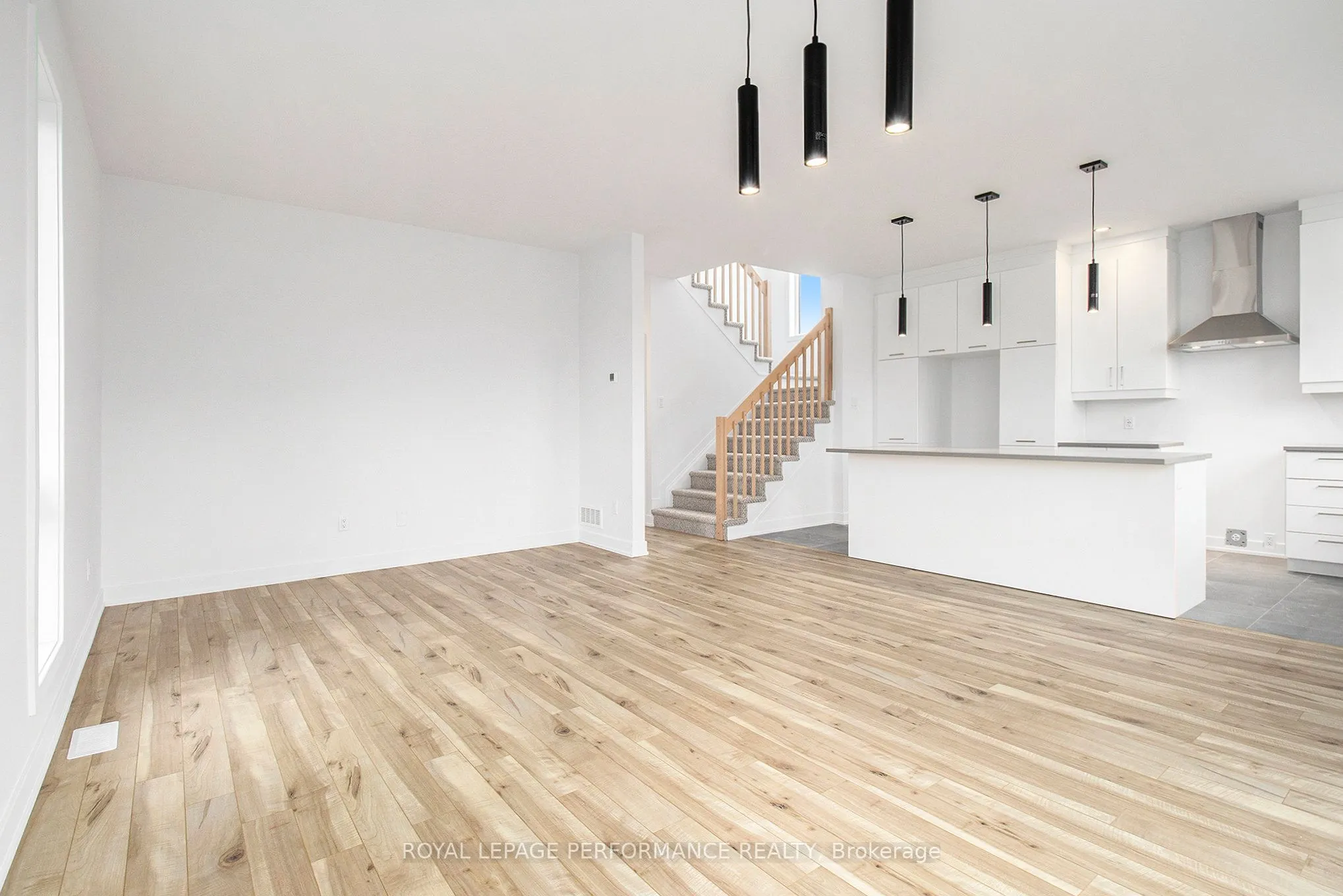 94 RUTILE Street