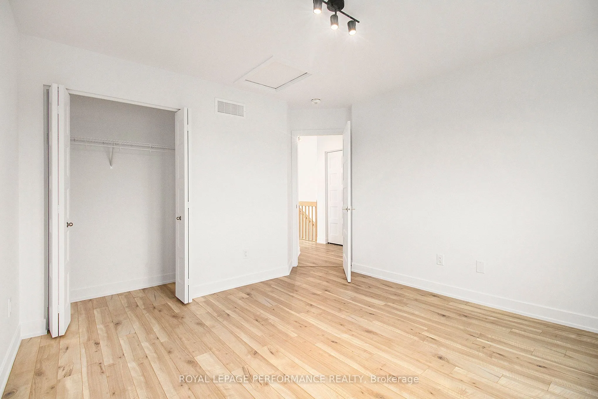 94 RUTILE Street