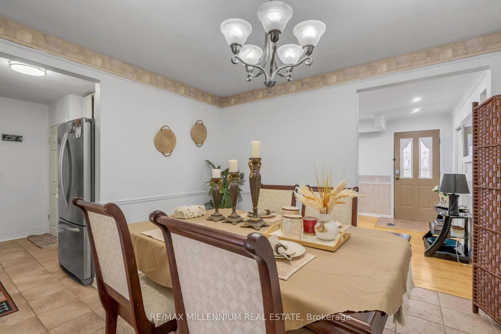 398 Kerman Avenue, #Main