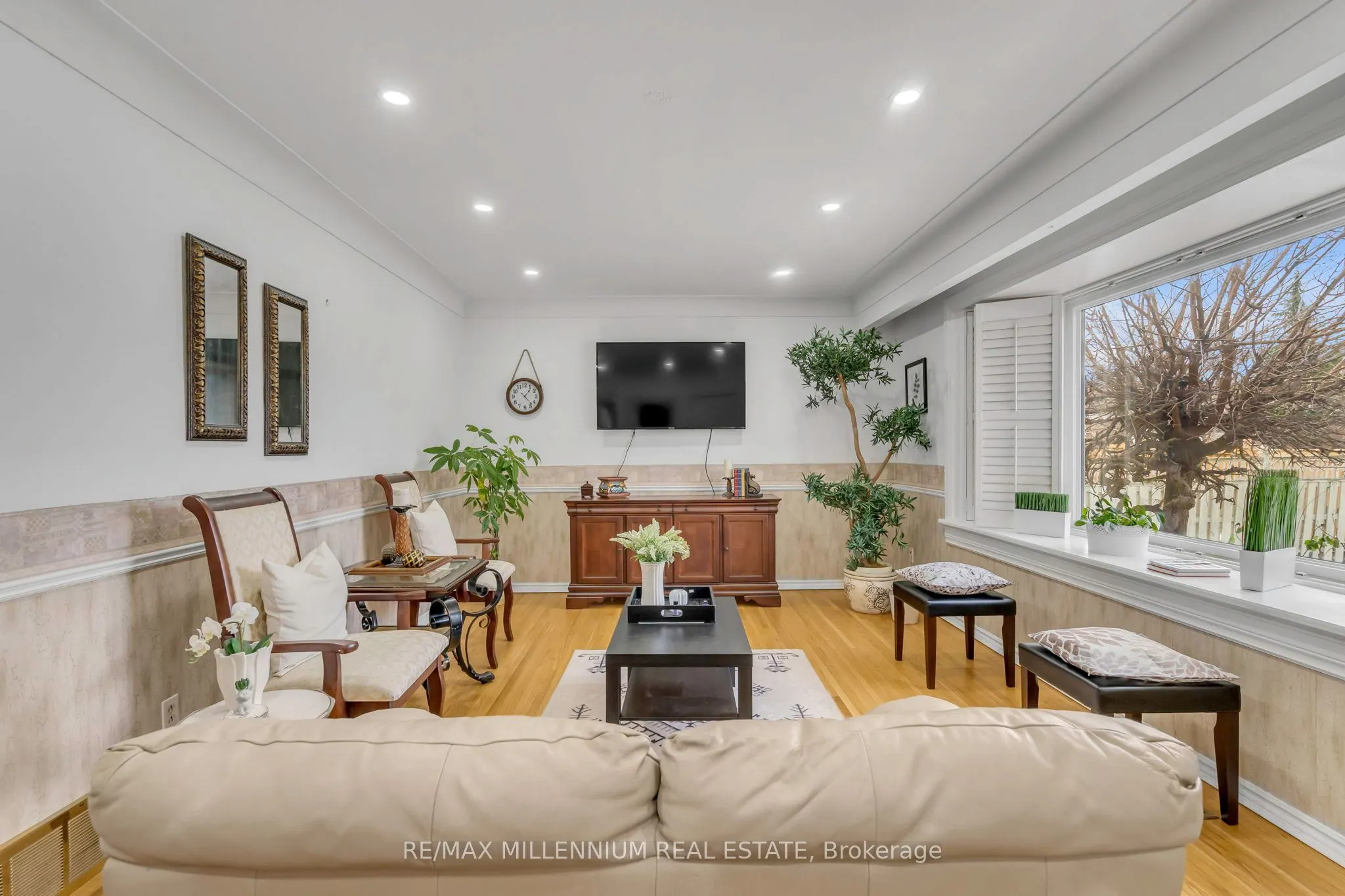 398 Kerman Avenue, #Main