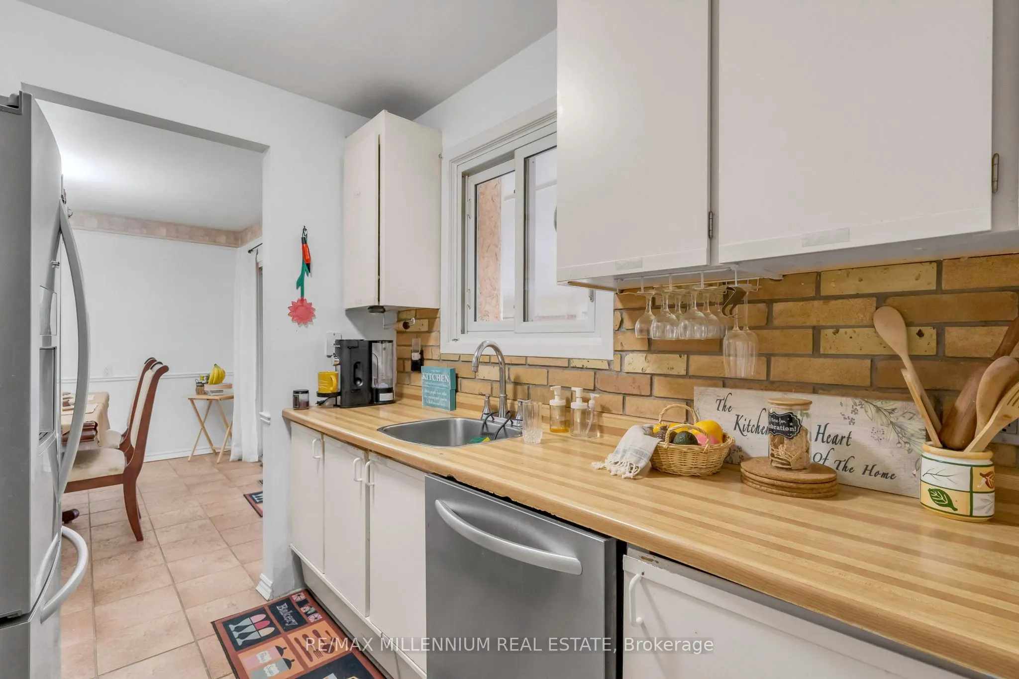 398 Kerman Avenue, #Main