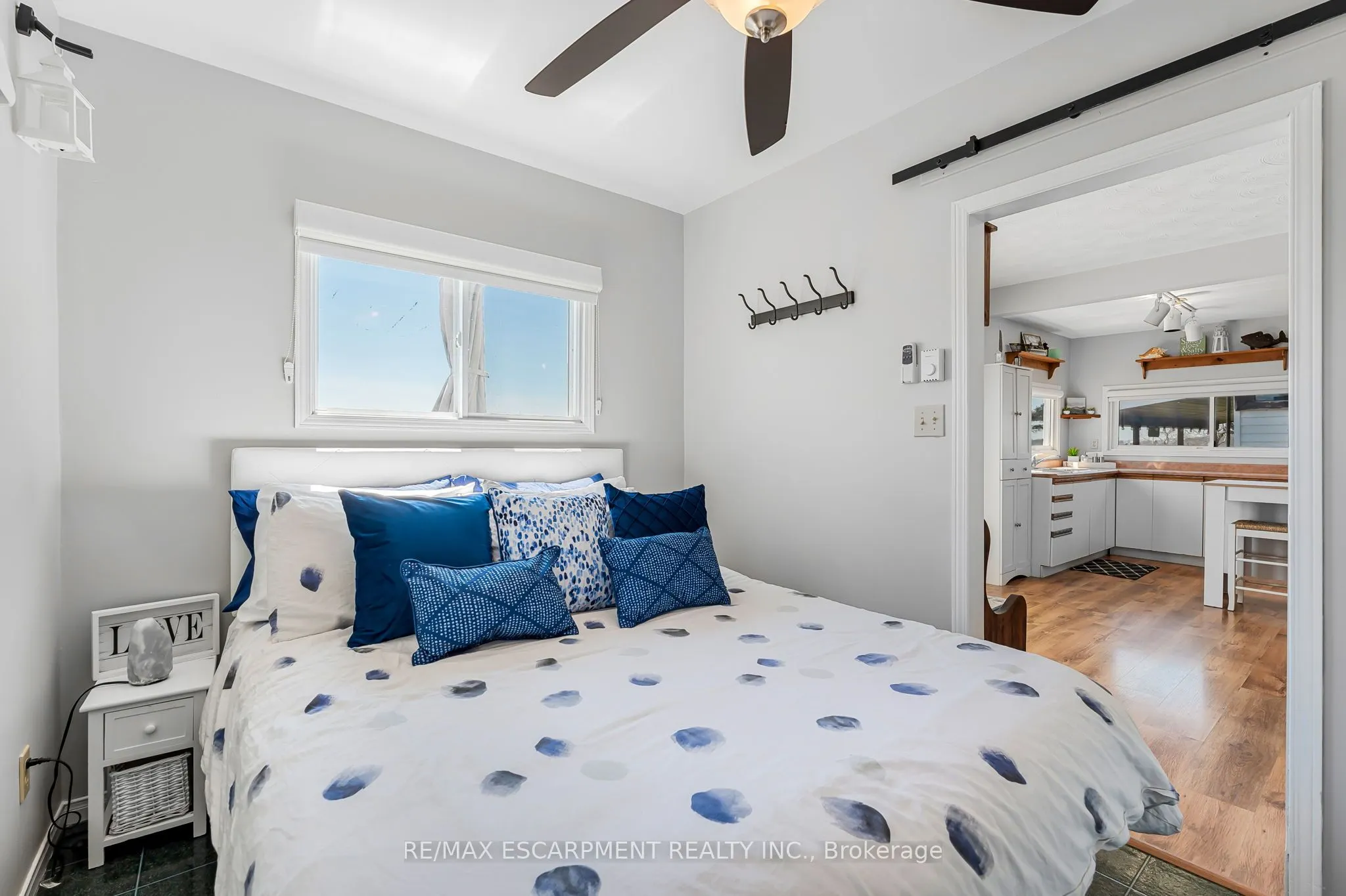 793 Lakeshore Road