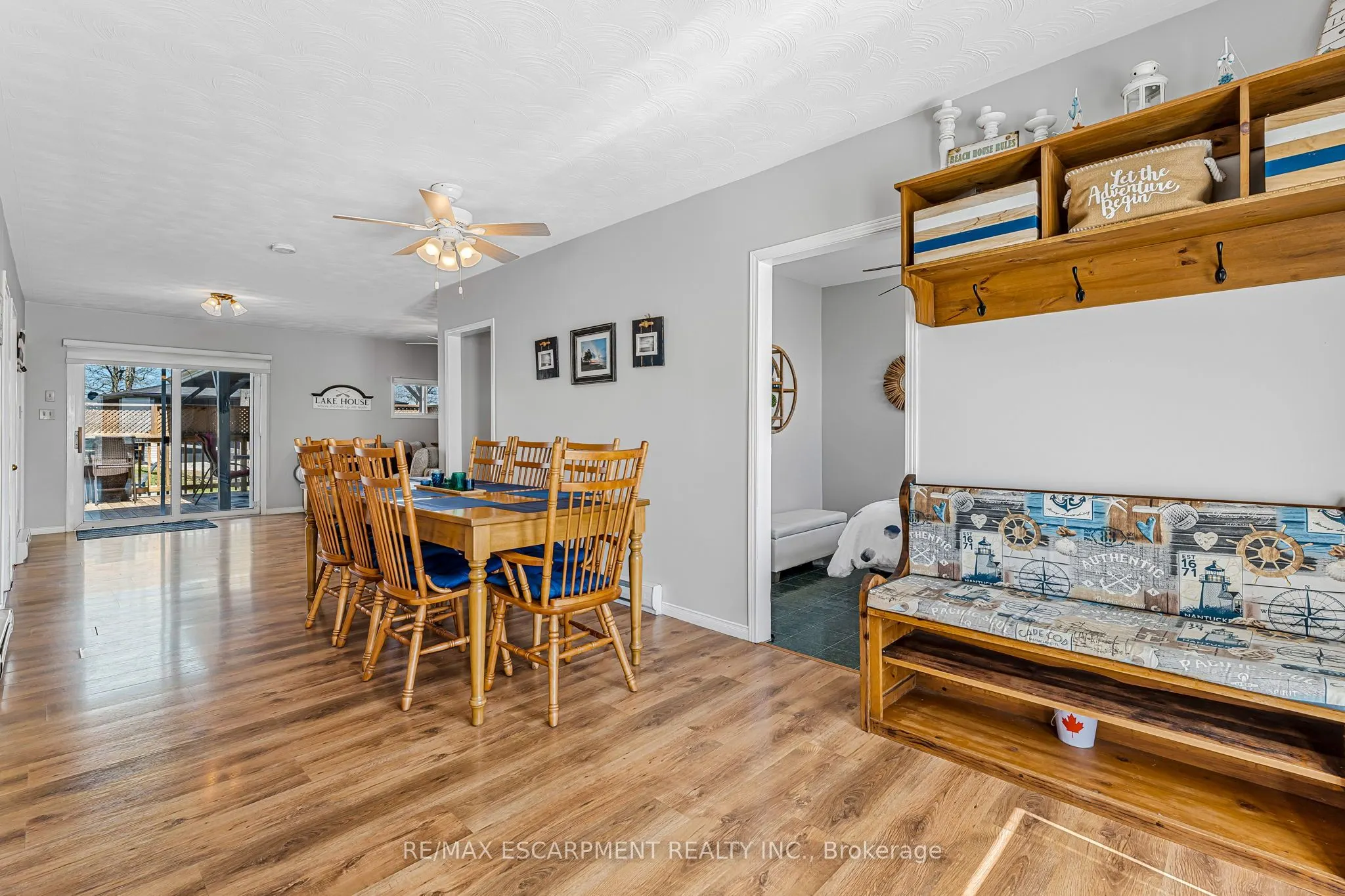 793 Lakeshore Road