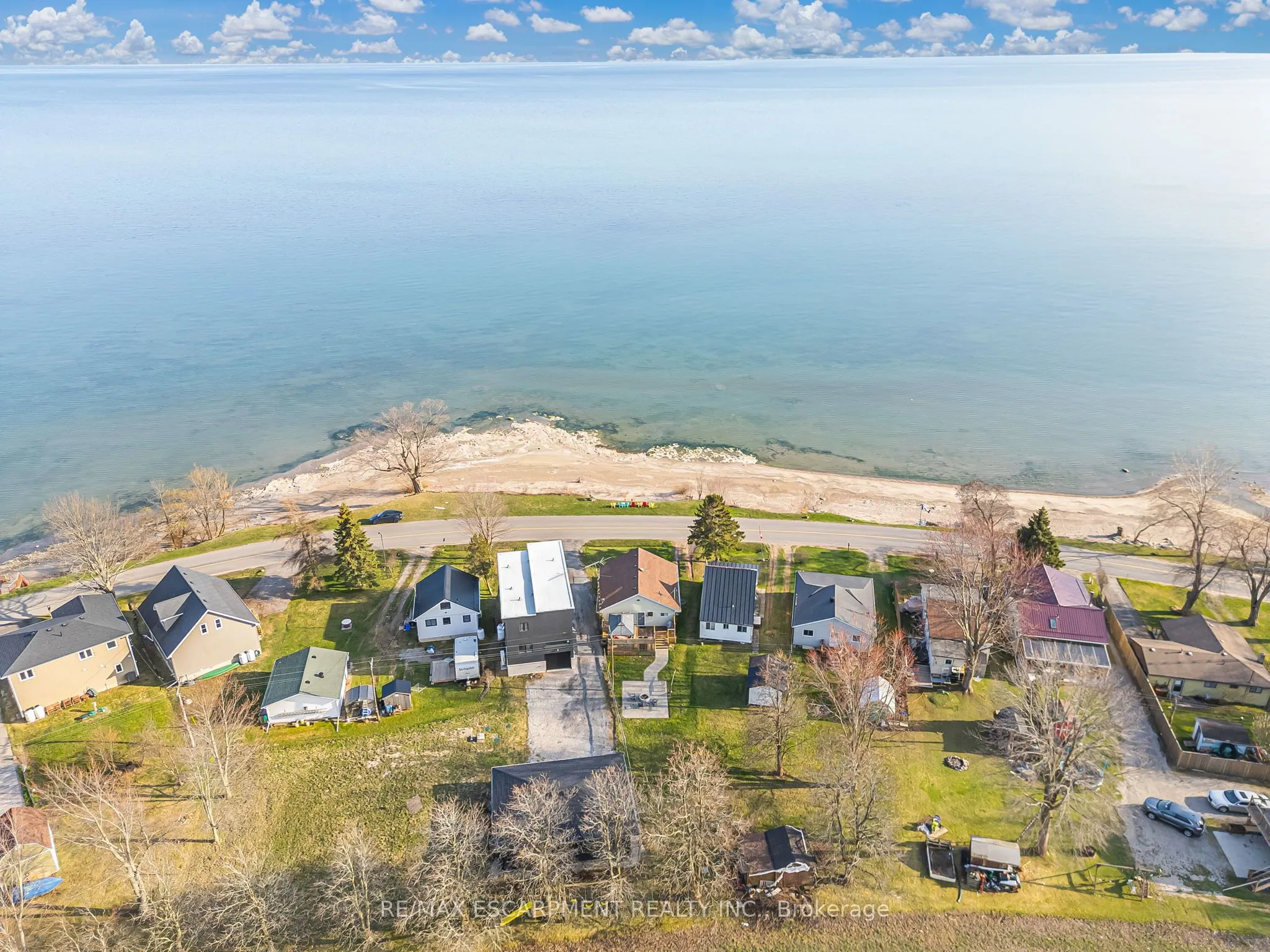 793 Lakeshore Road