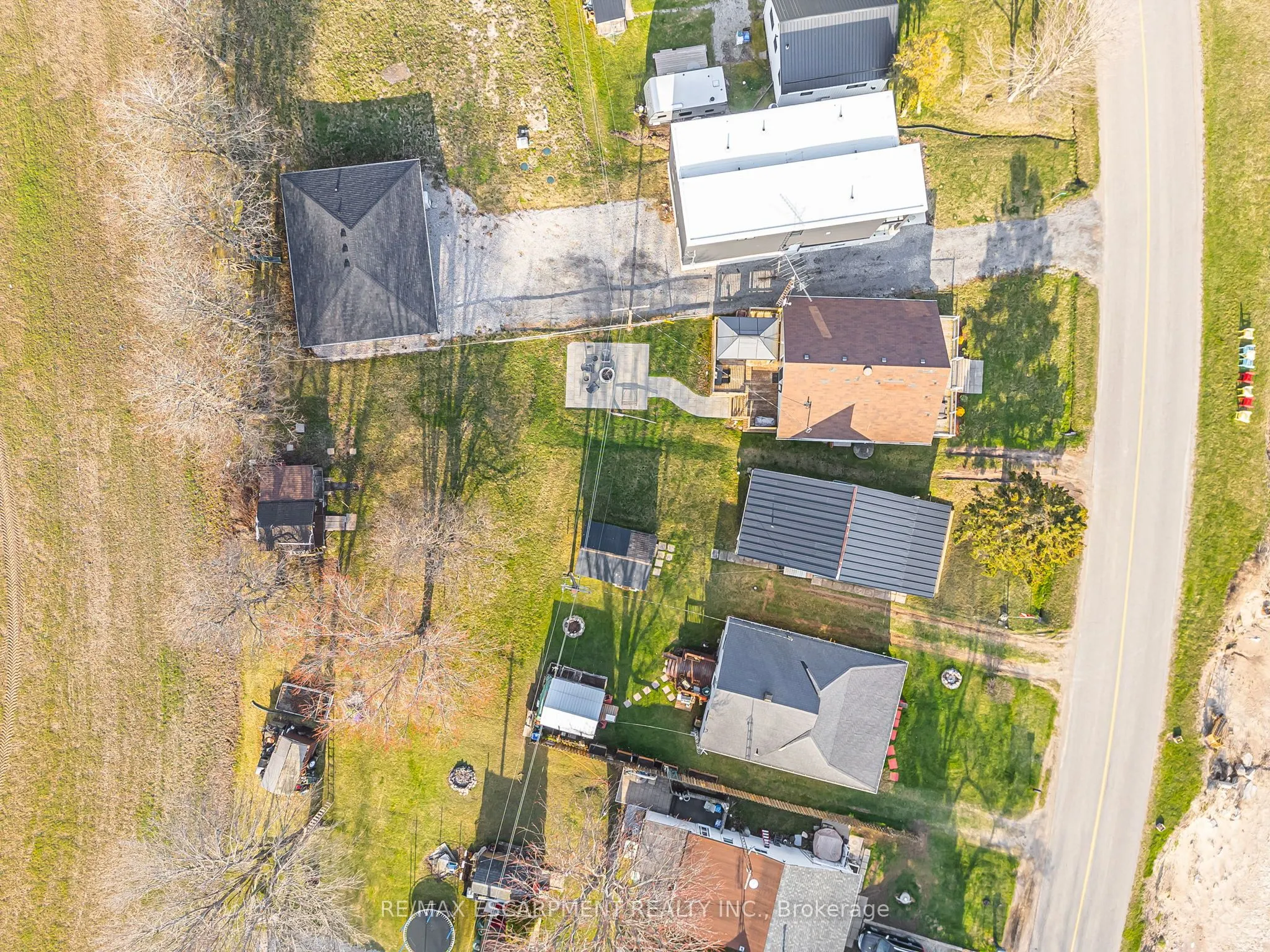793 Lakeshore Road