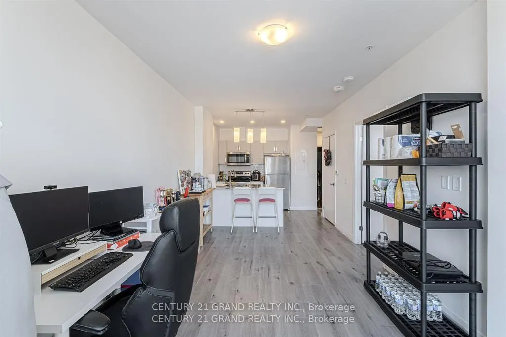 60 Charles Street W, #503