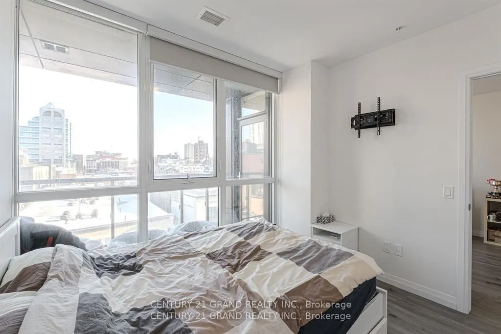 60 Charles Street W, #503
