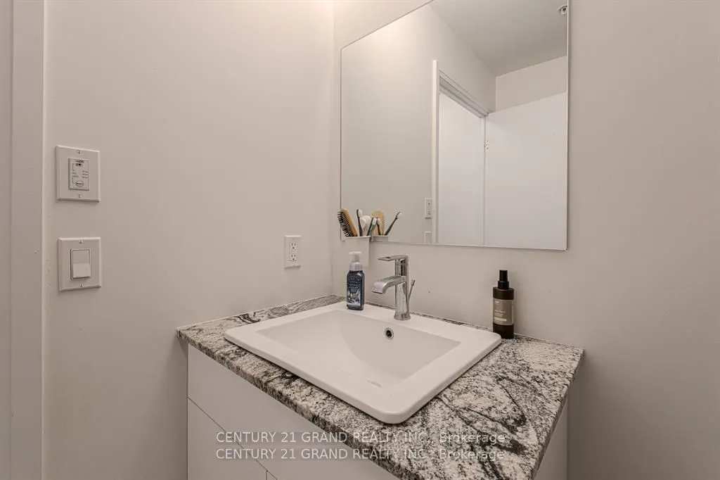 60 Charles Street W, #503