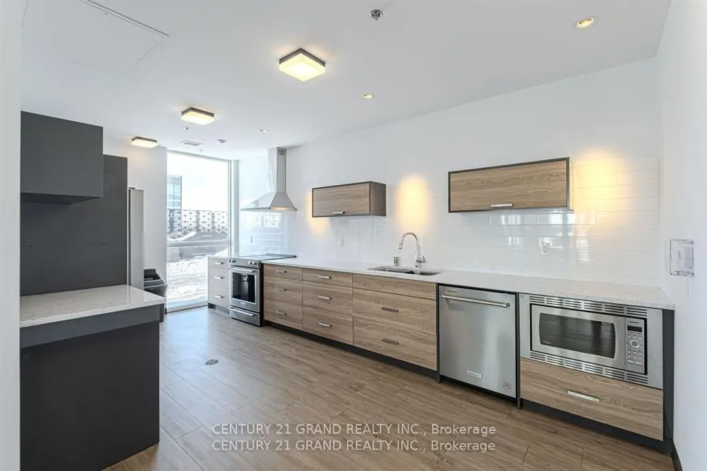 60 Charles Street W, #503
