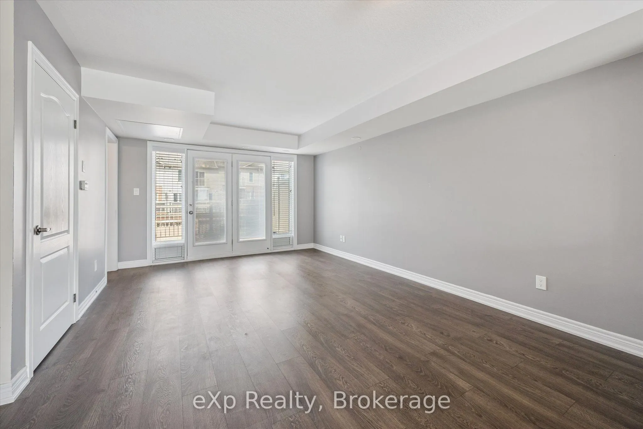 124 Watson Parkway N, #4
